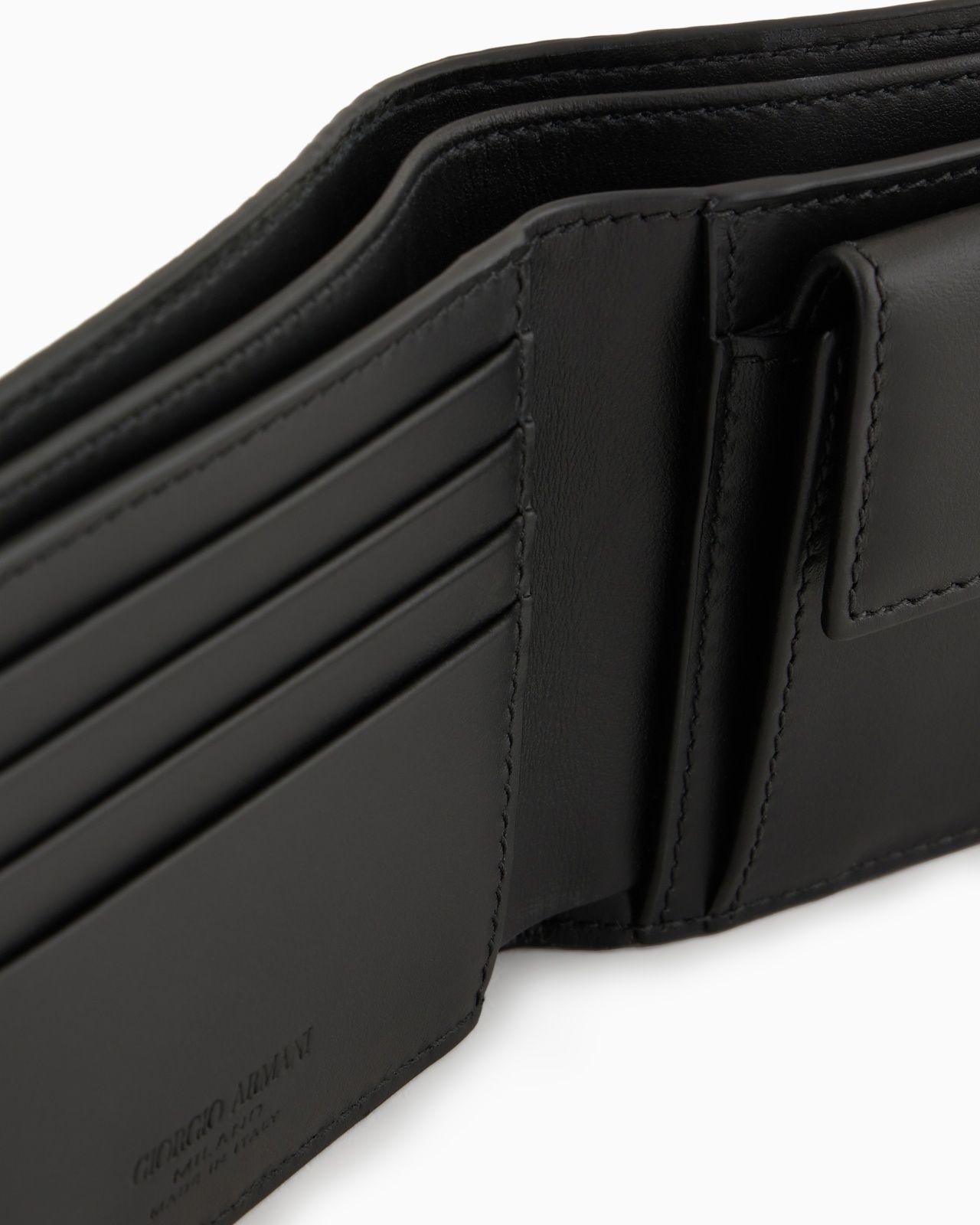 BIFOLD WALLET IN EMBOSSED LEATHER - 4