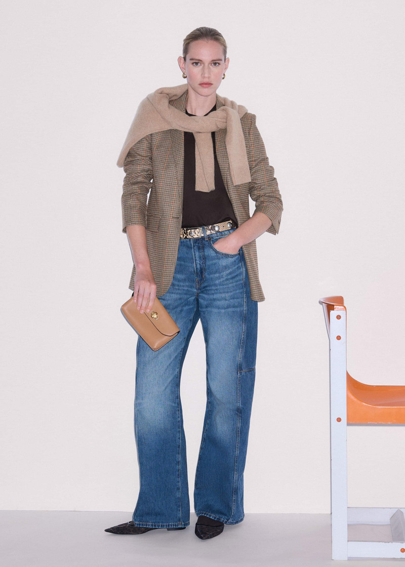 Sharp Shoulder Blazer 3