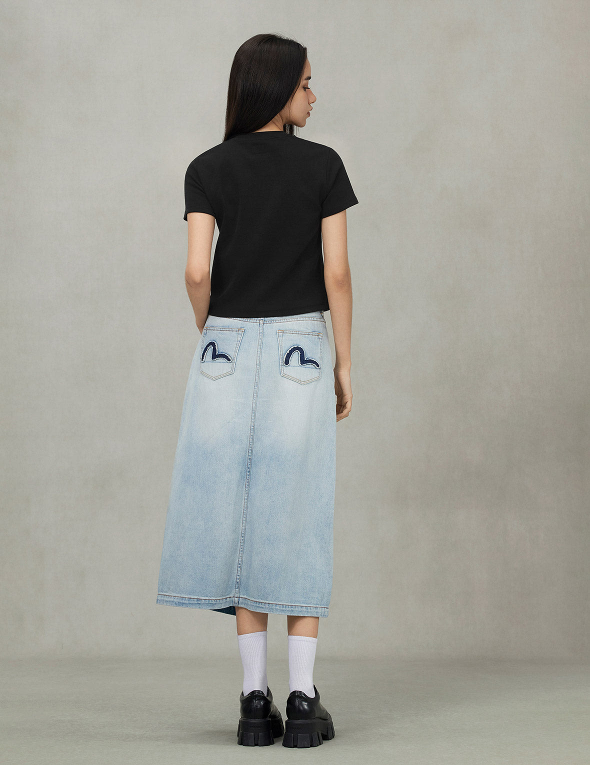 Rope Twist Slogan Embroidery Boyfriend T-Shirt - 4