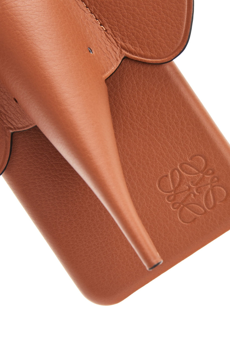 Elephant cover for iPhone X/XS in classic calfskin 4