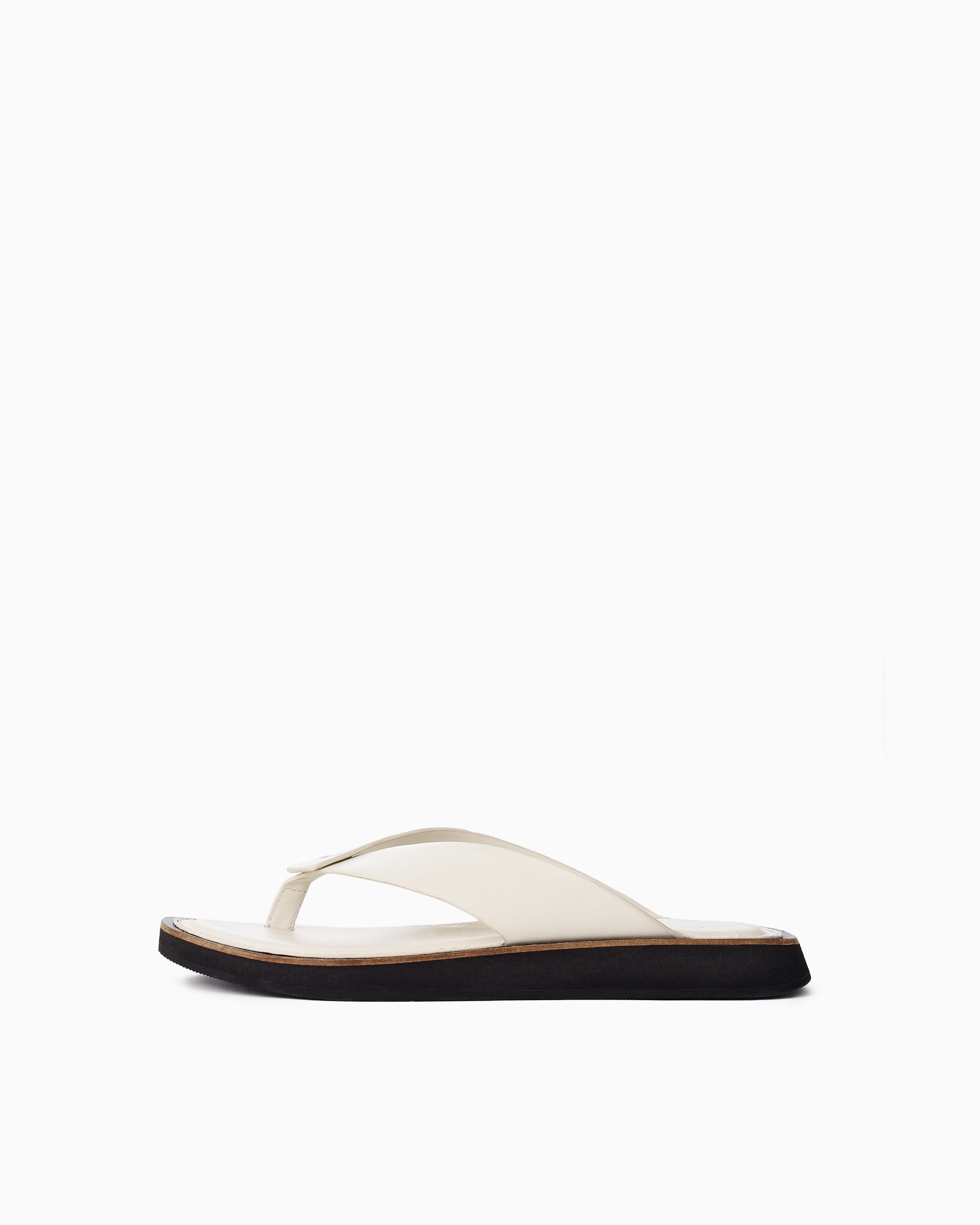 Parker Thong - Leather
Flat Sandal - 1