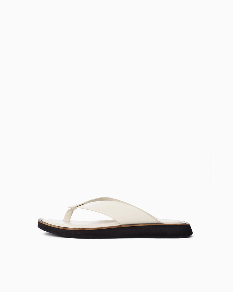Parker Thong - Leather
Flat Sandal 1