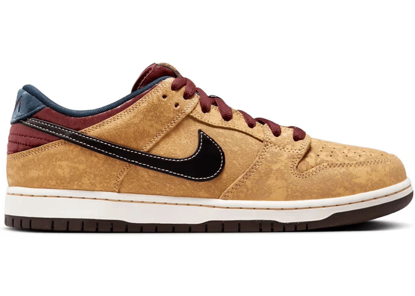 Nike SB Dunk Low City of Cinema - 1