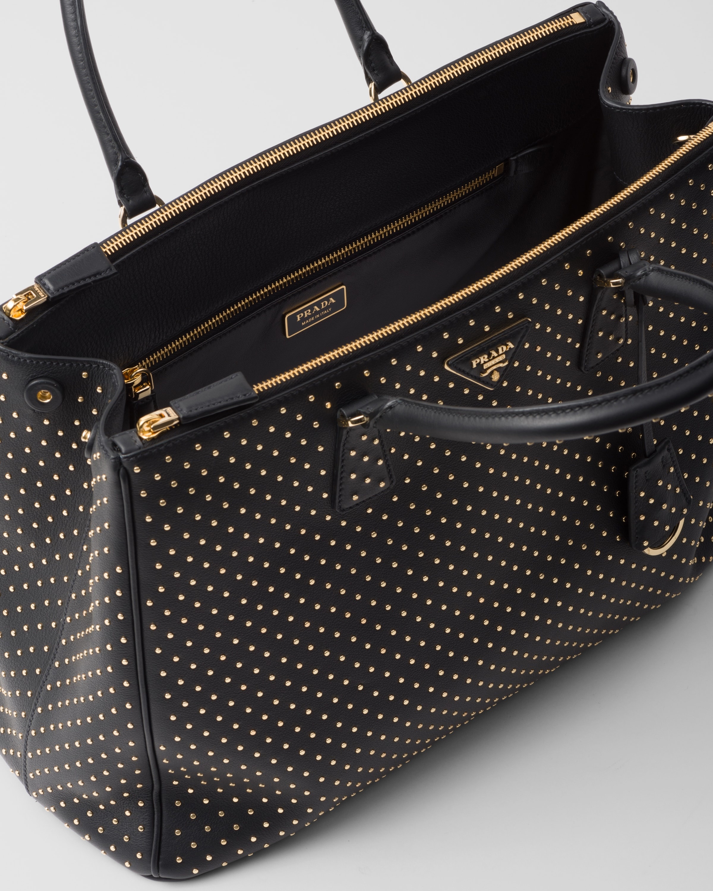 Extra-large Prada Galleria studded leather bag - 5