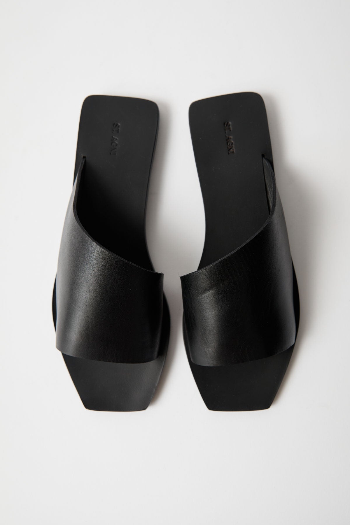 Asymmetric Slide - Black - 1