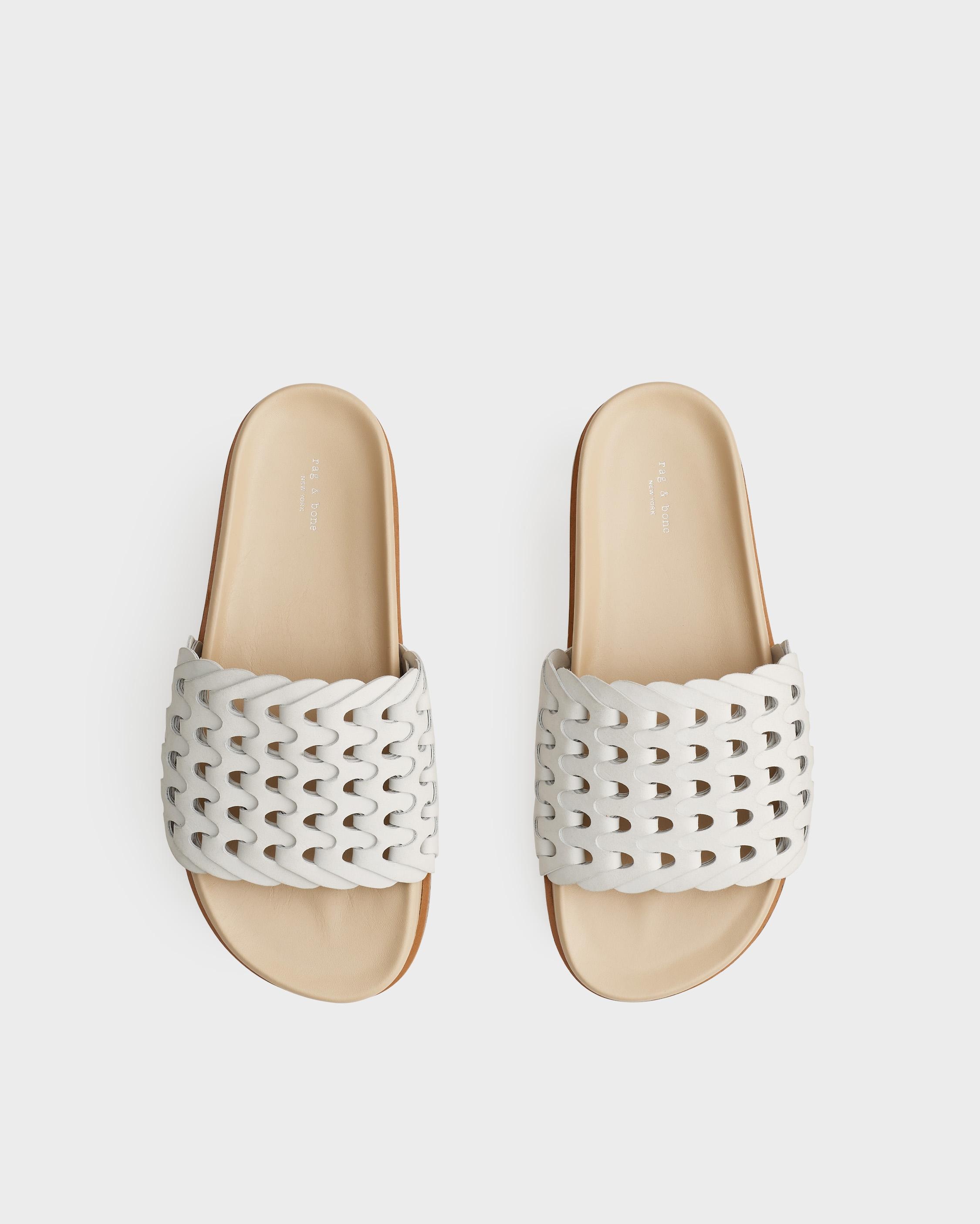 Bailey Slide - Leather
Flat Sandal - 3