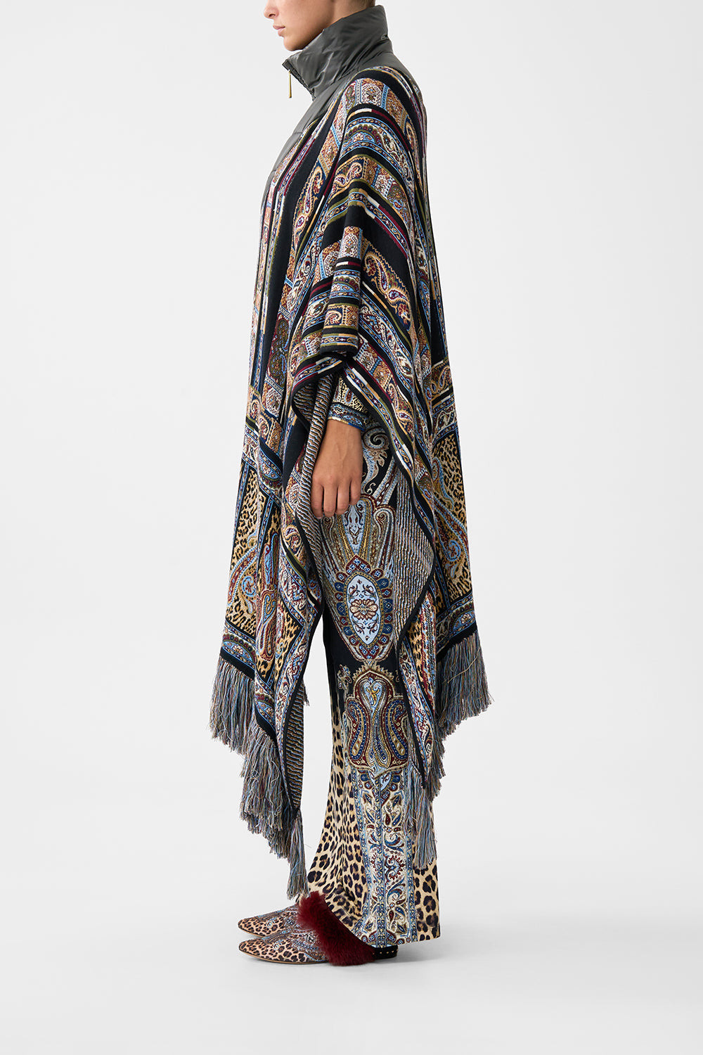 QUILTED COLLAR KNIT PONCHO - 4