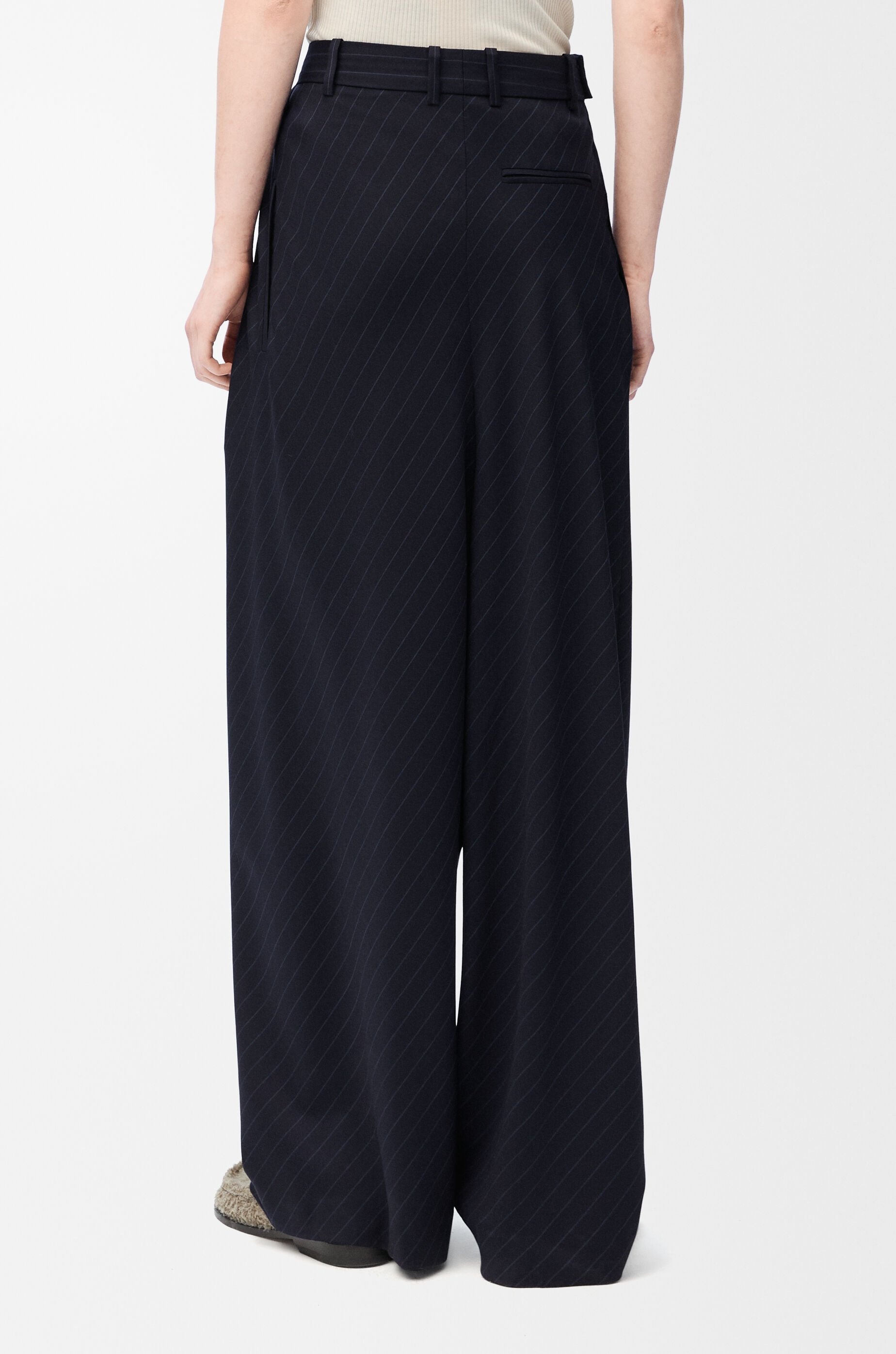 Draped trousers in wool - 4