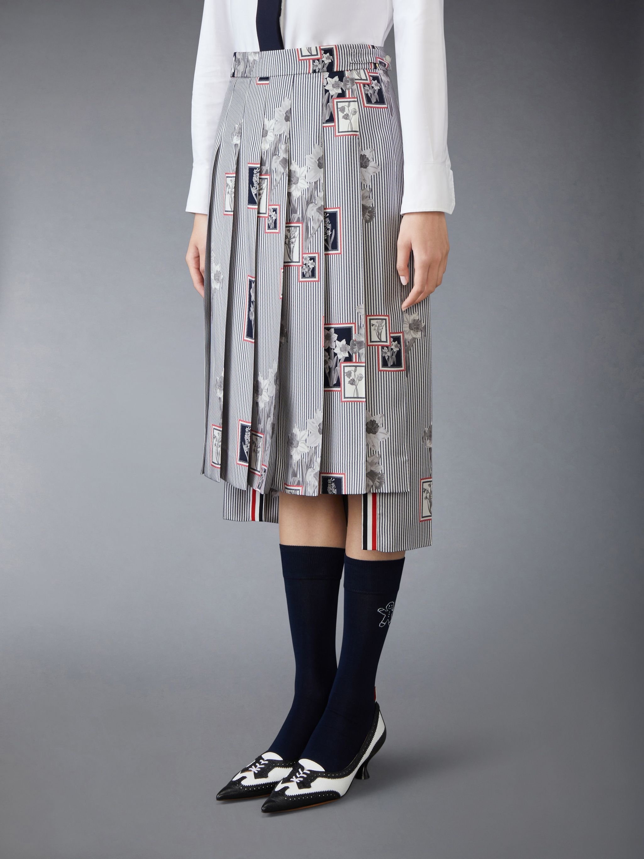 Classic Silk Twill Framed Floral Pleated Skirt - 2