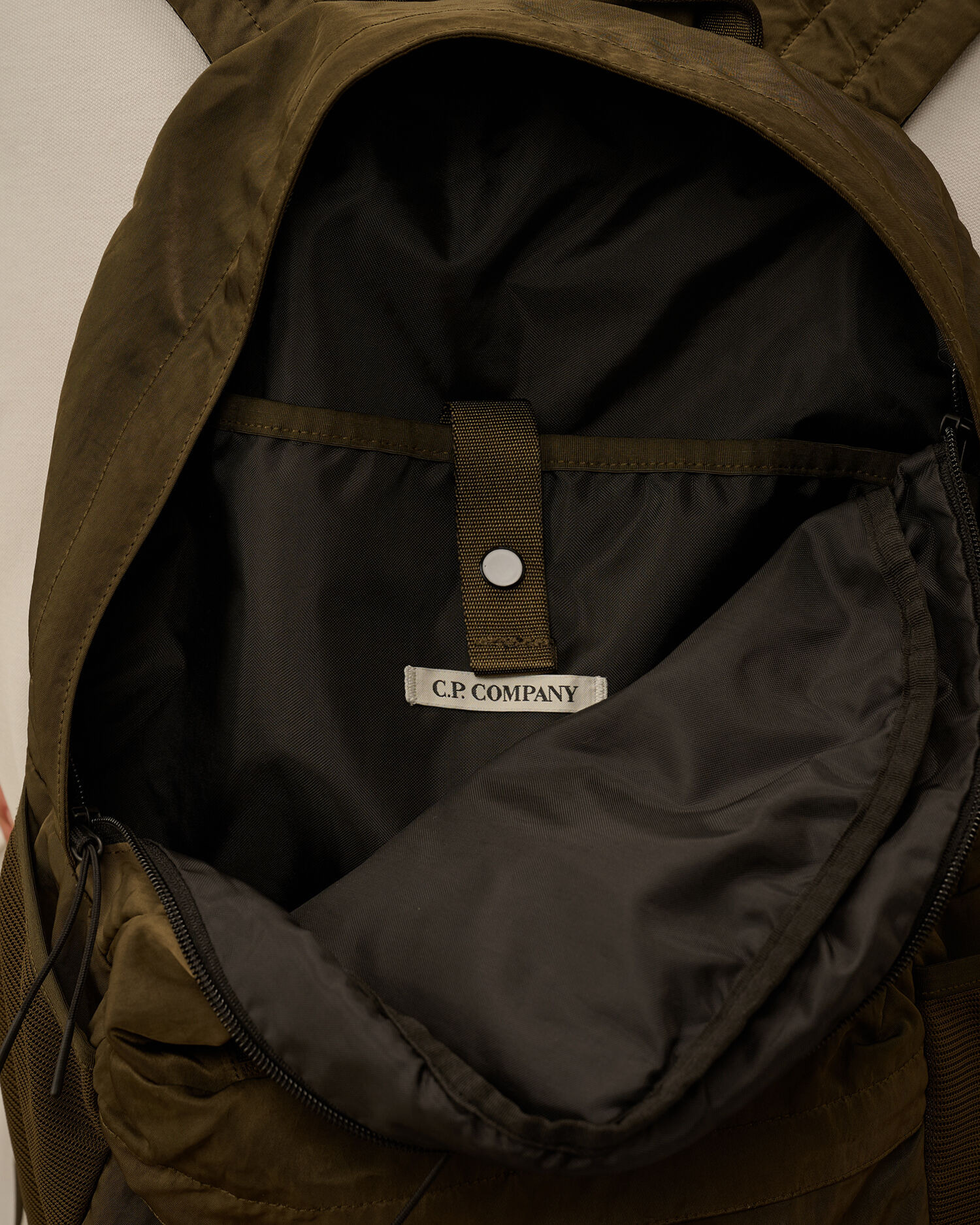 Nylon B Lens Backpack - 4