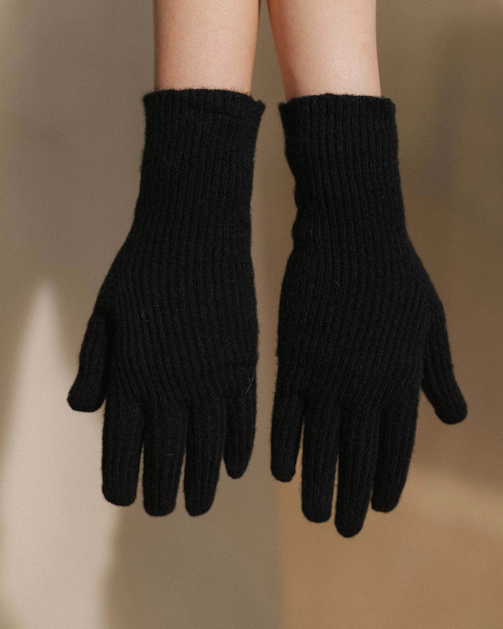Ribbed Gloves - Recycled Cashmere Rib - 1