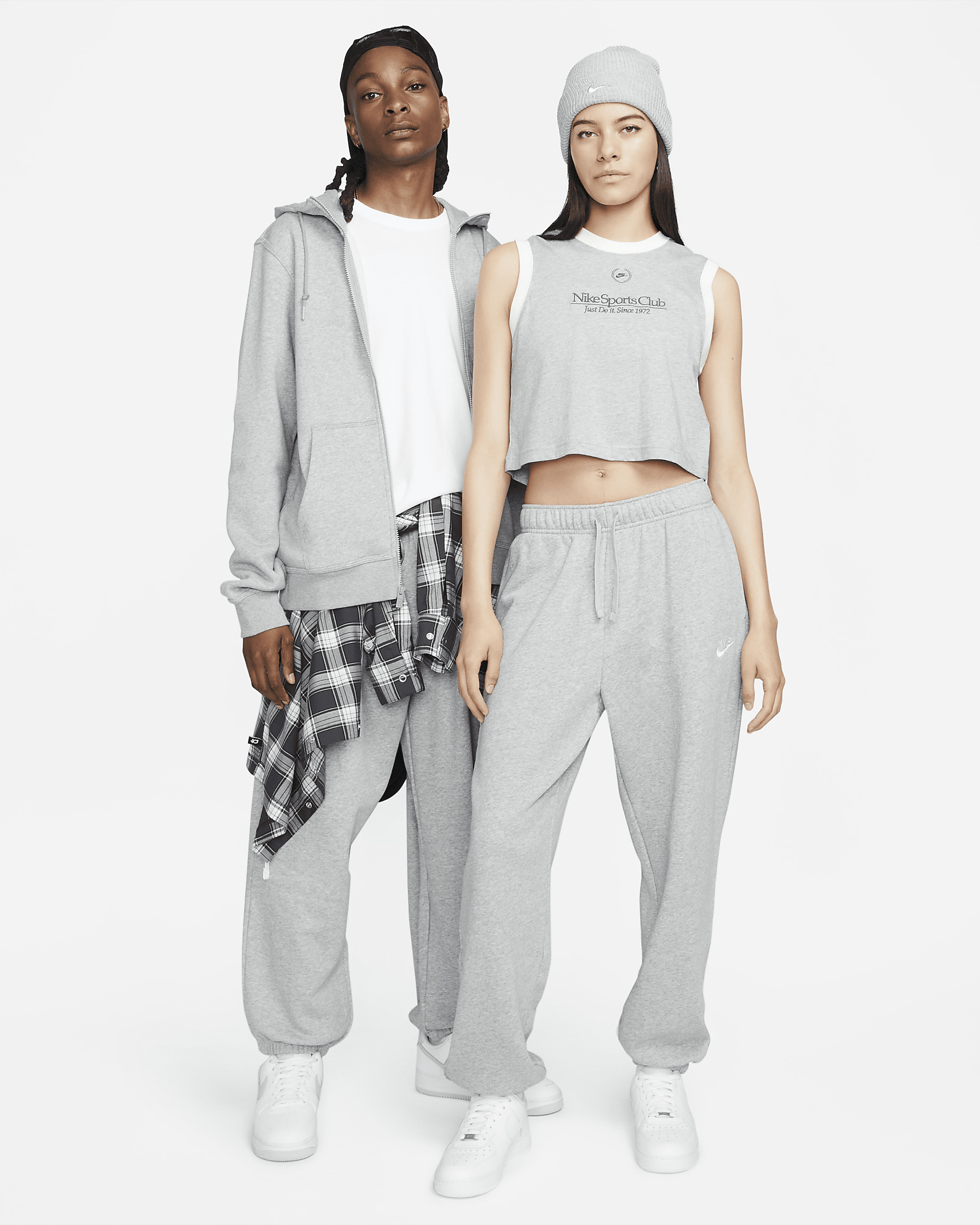 Nike Sportswear Club Fleece Women's Mid-Rise Oversized Sweatpants - 5