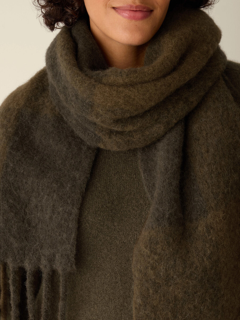 Boucle Cloud Scarf 4