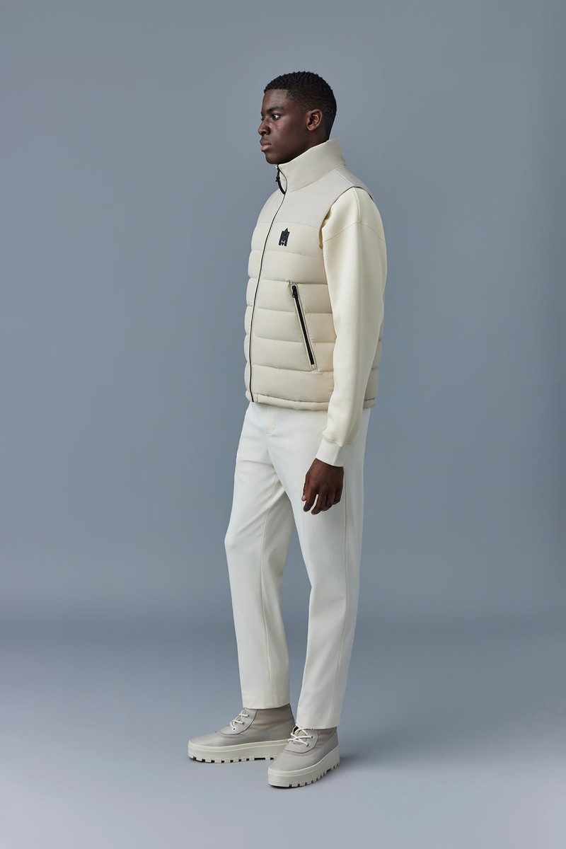 BOBBIE Agile-360 stretch light down vest with stand collar 3