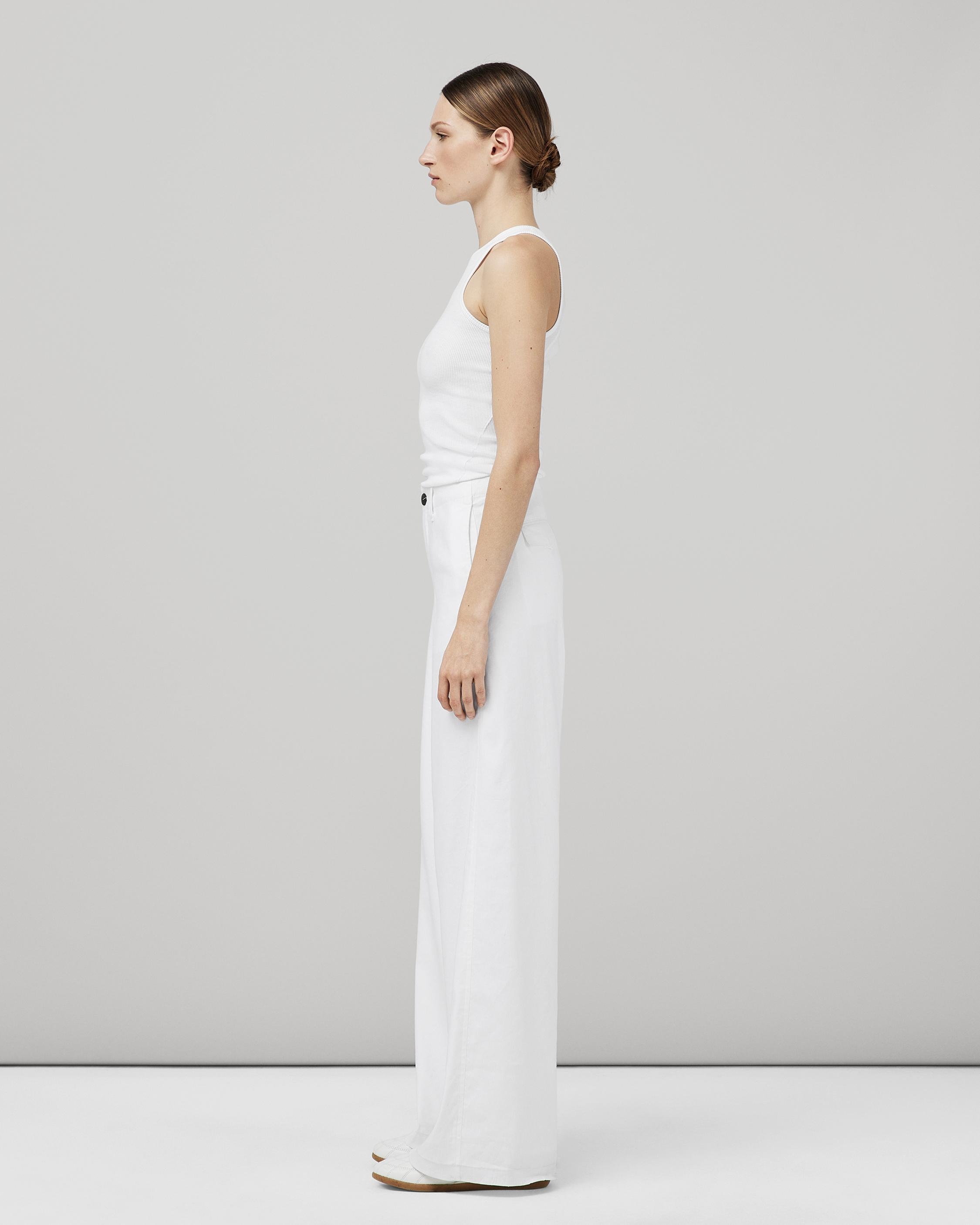 Sofie Wide Leg Linen Pant
Relaxed Fit Pant - 4