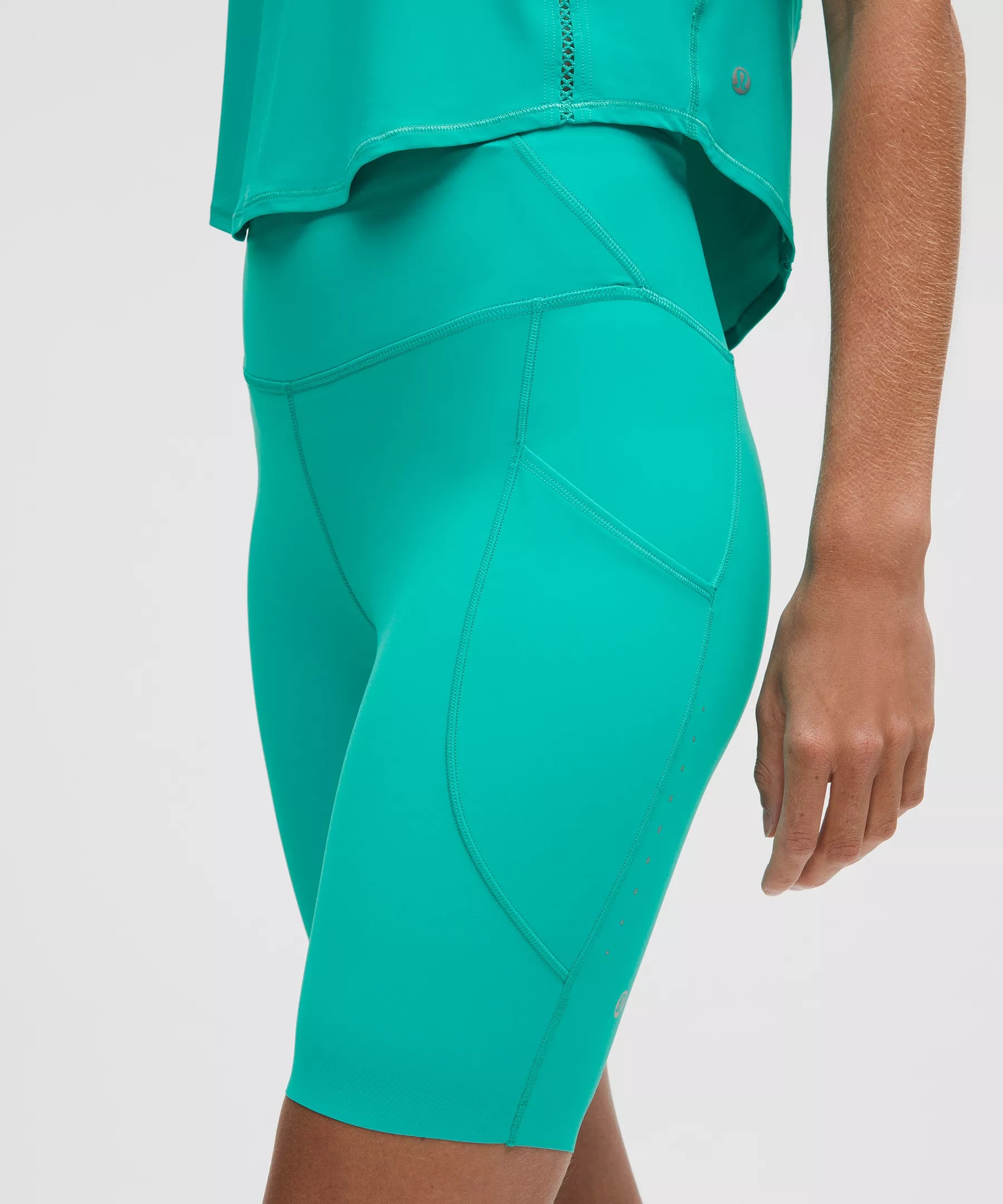 Fast and Free High-Rise Short 8" *5 Pocket - 5