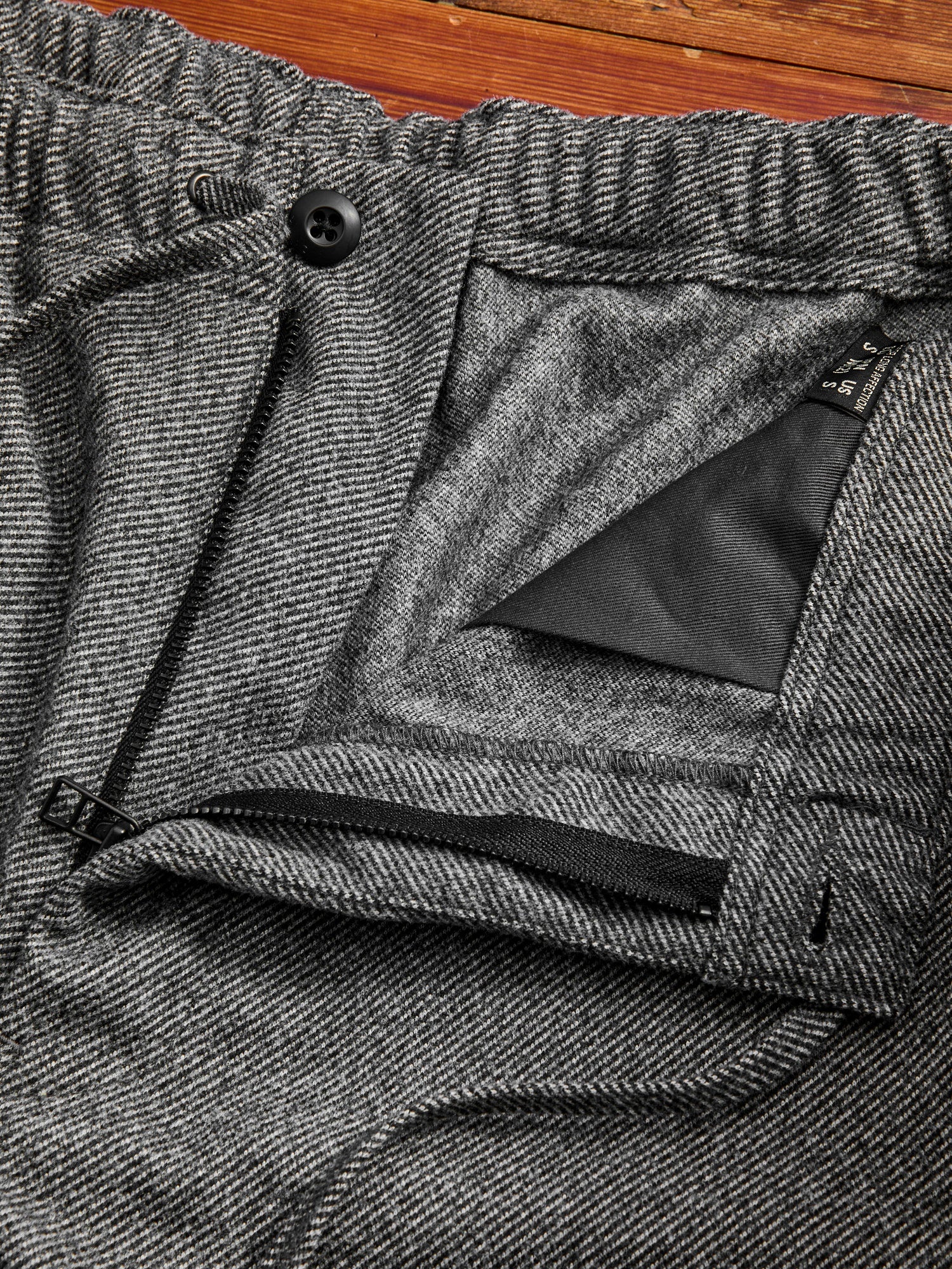 New Yorker Pants in Grey Tweed - 7