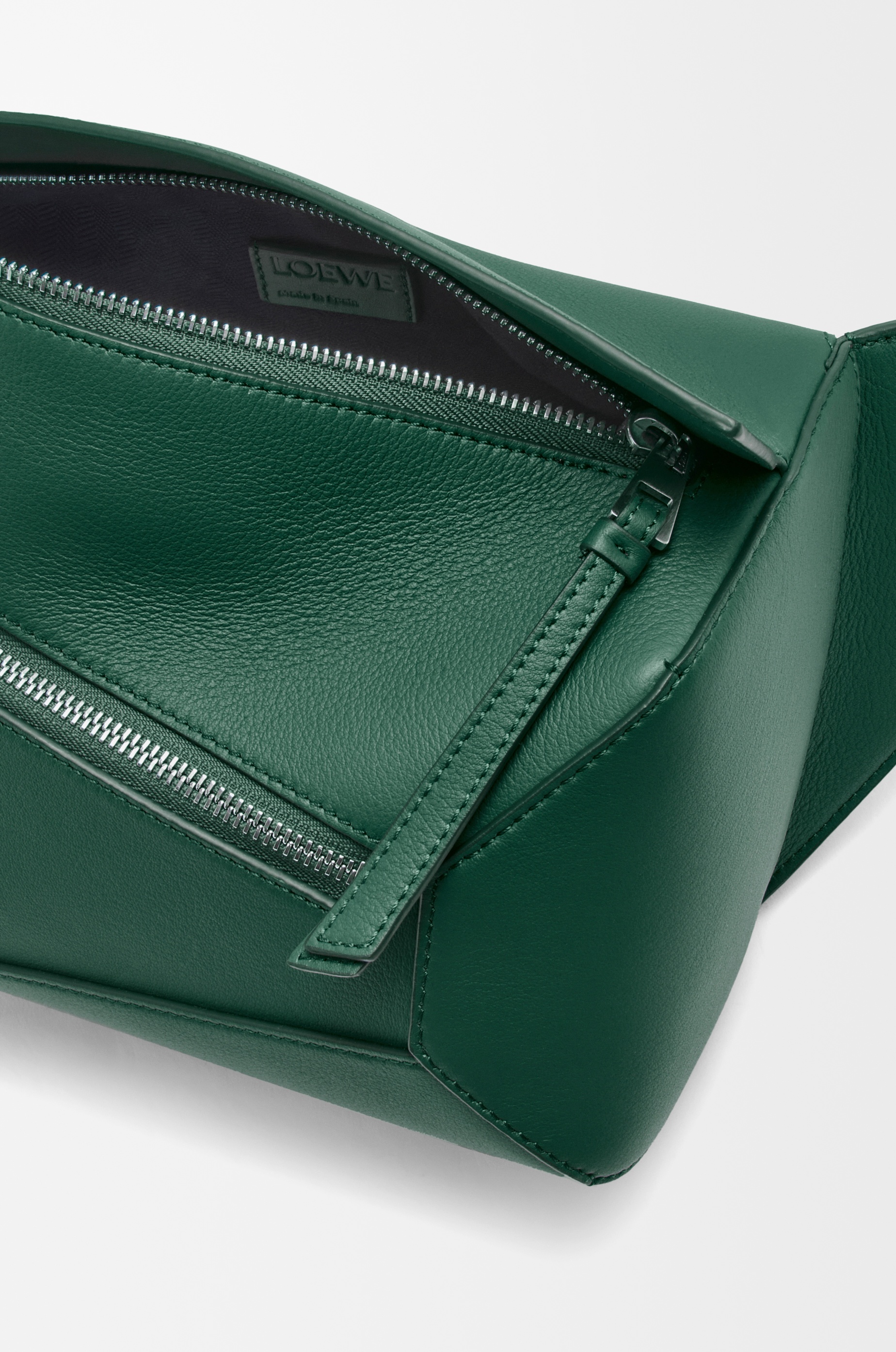 Small Puzzle bumbag in classic calfskin - 5