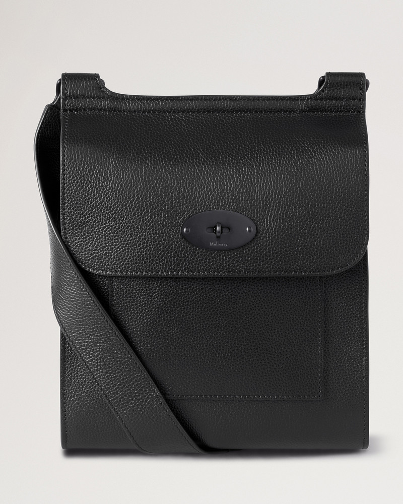 Antony
Black & Black Small Classic Grain 1