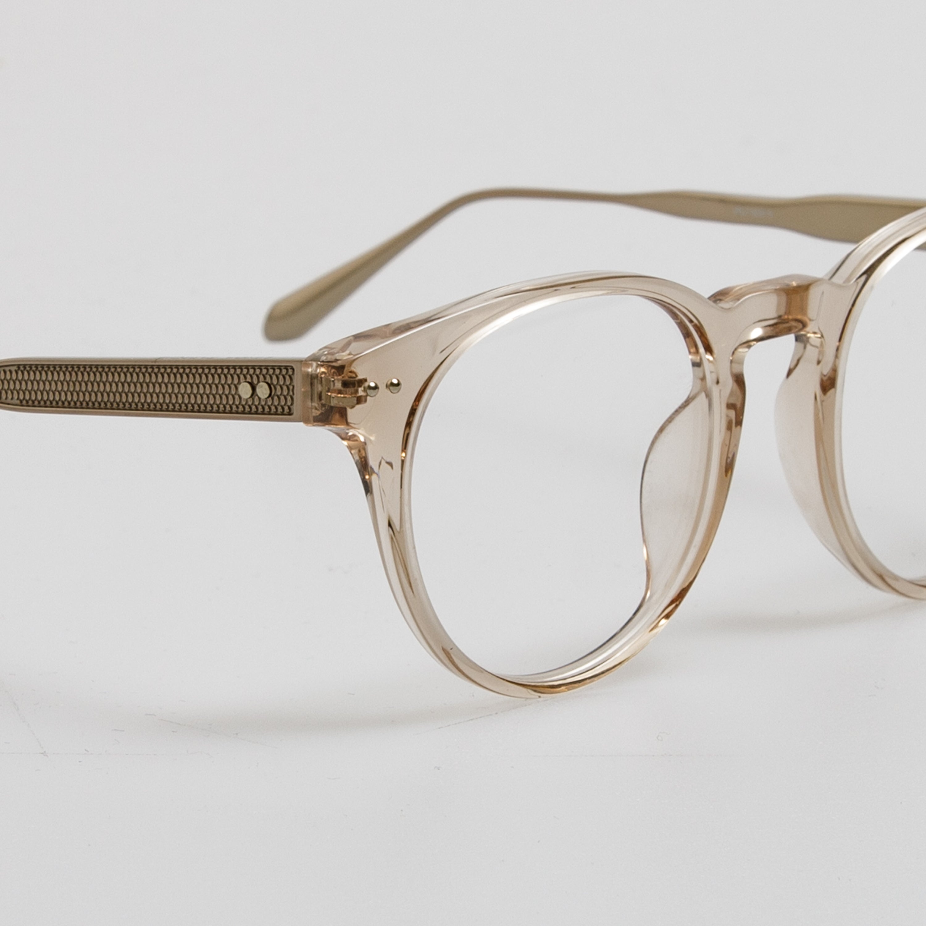 Kaan Oval Optical Frame in Light Gold - 5