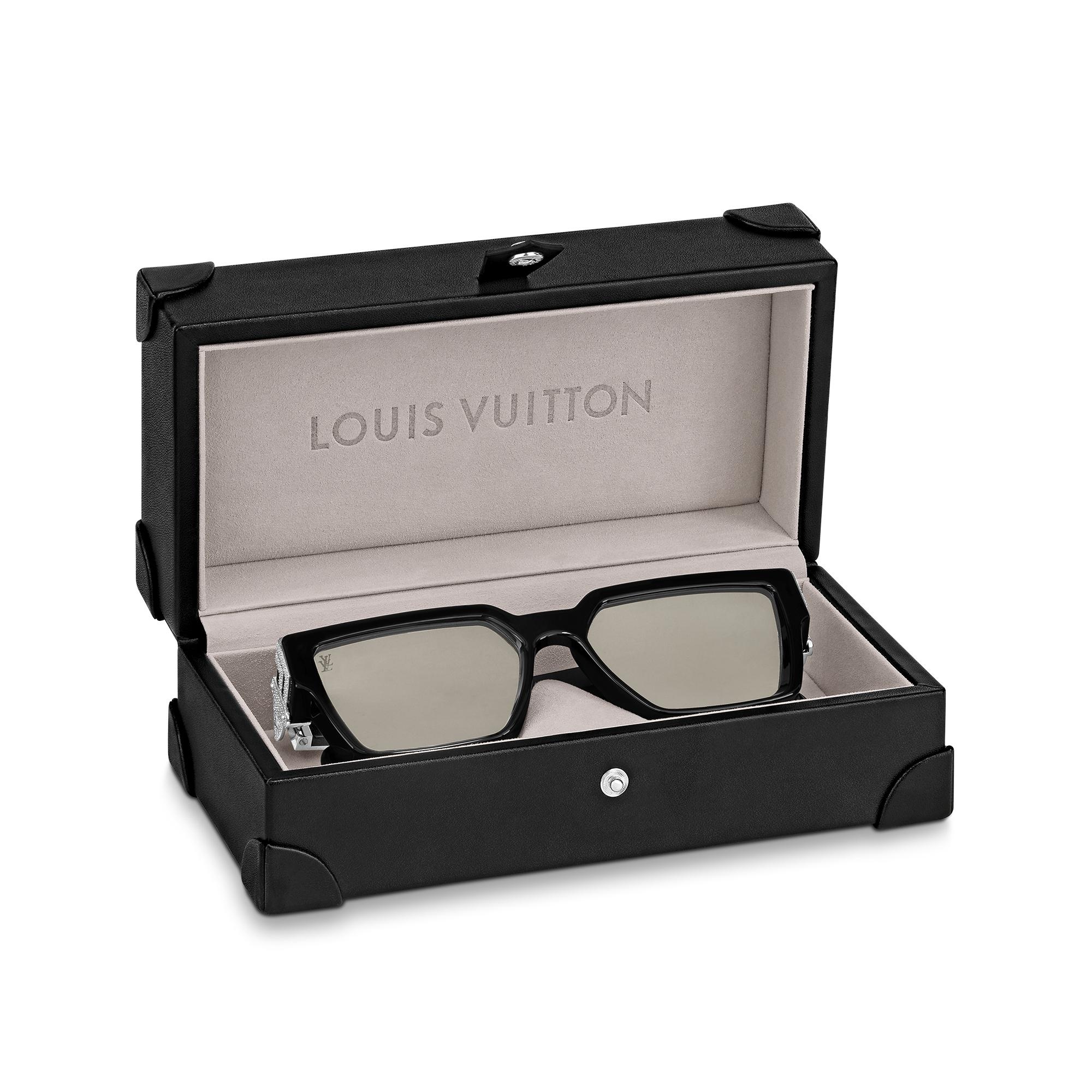 Louis Vuitton LV Glide Round Sunglasses Black Acetate. Size E