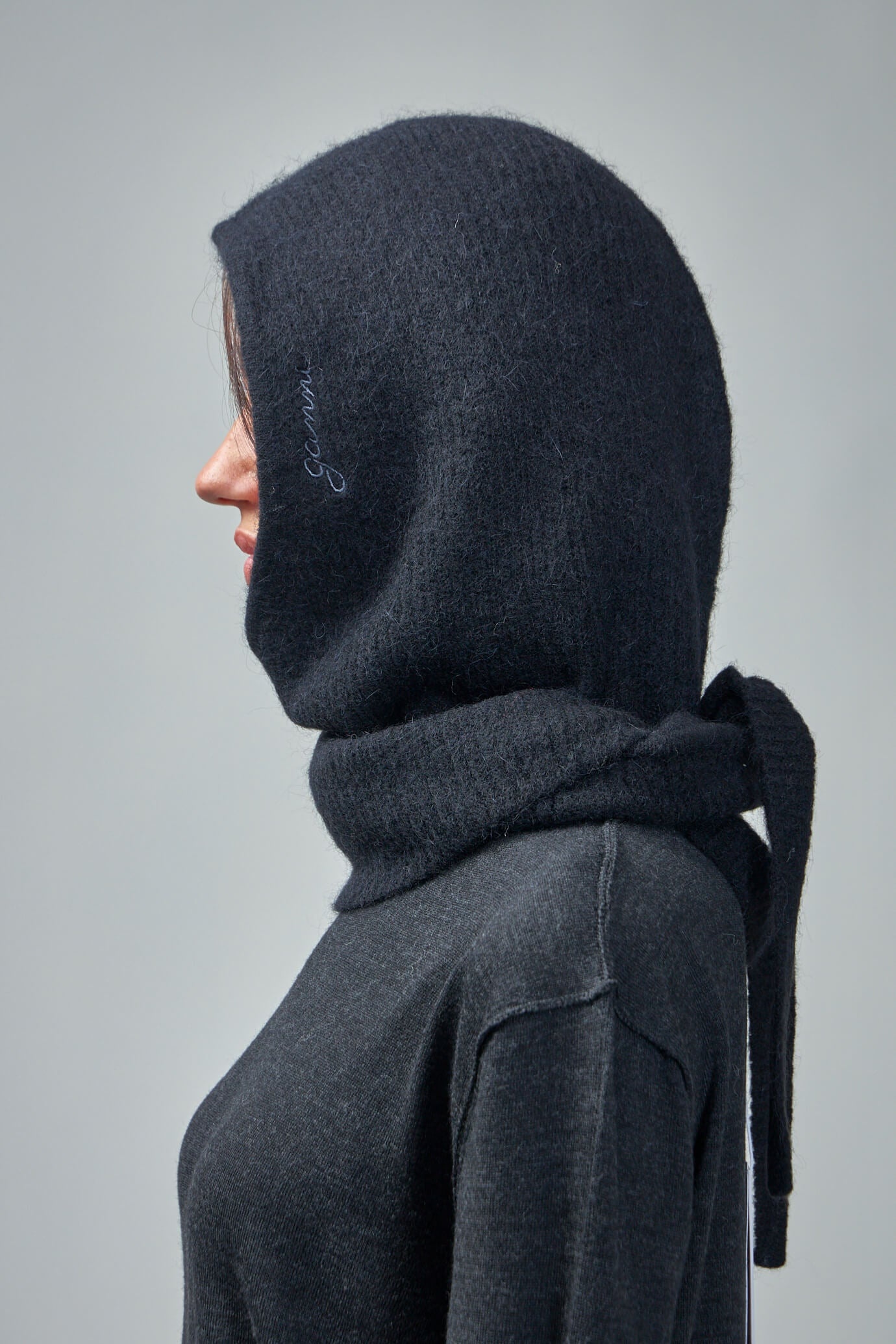 【関税&送料込】Ganni Balaclava In Lana GANNI Pink Soft Wool Balaclava GANNI