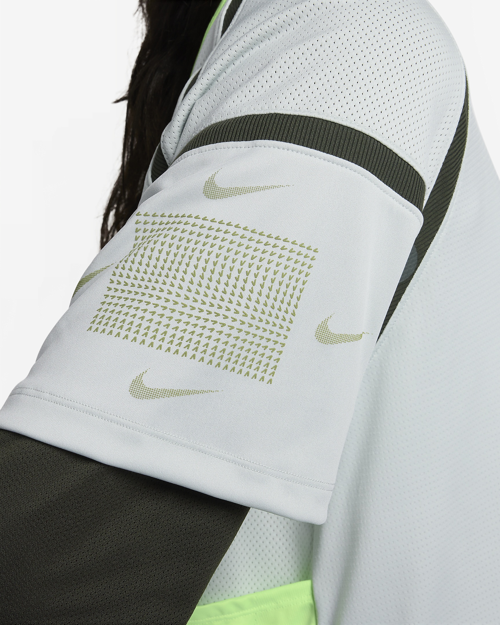 Nike ISPA Long-Sleeve Top - 6