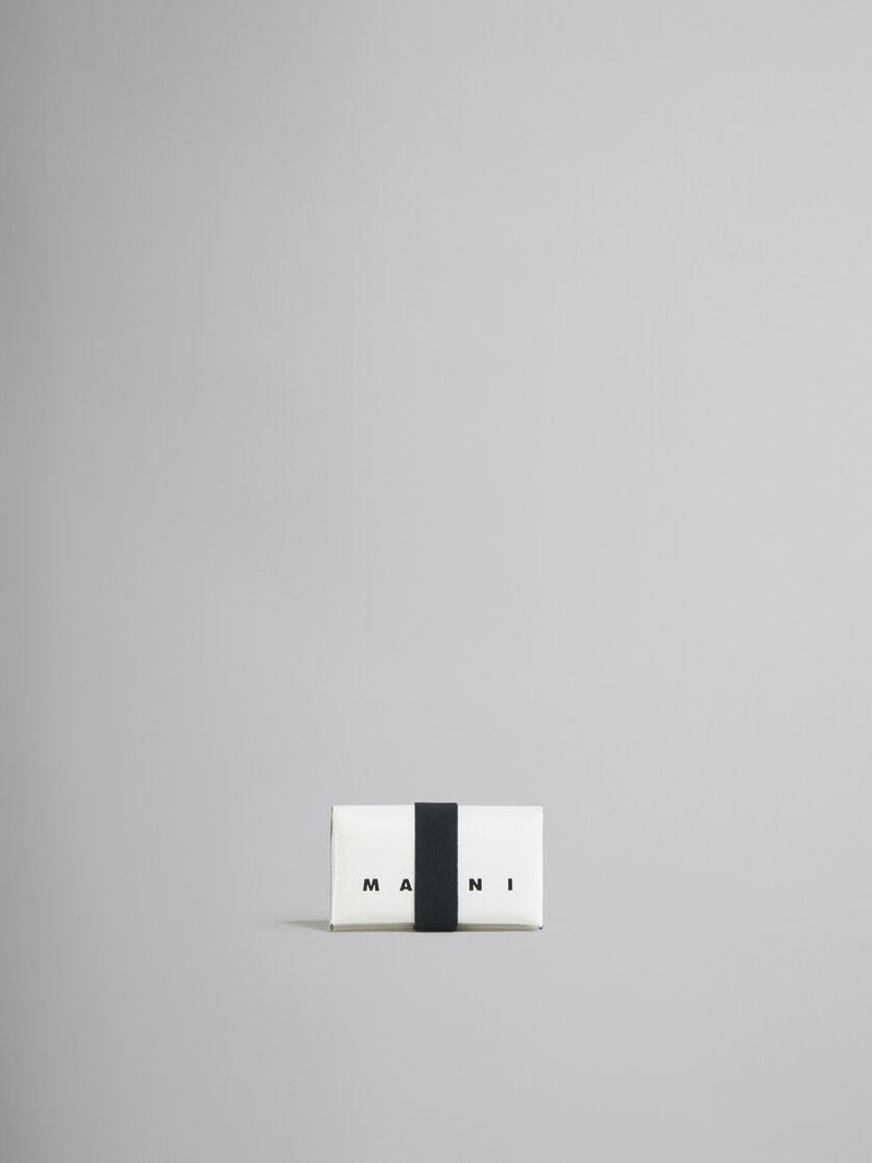 WHITE TRI-FOLD WALLET 1