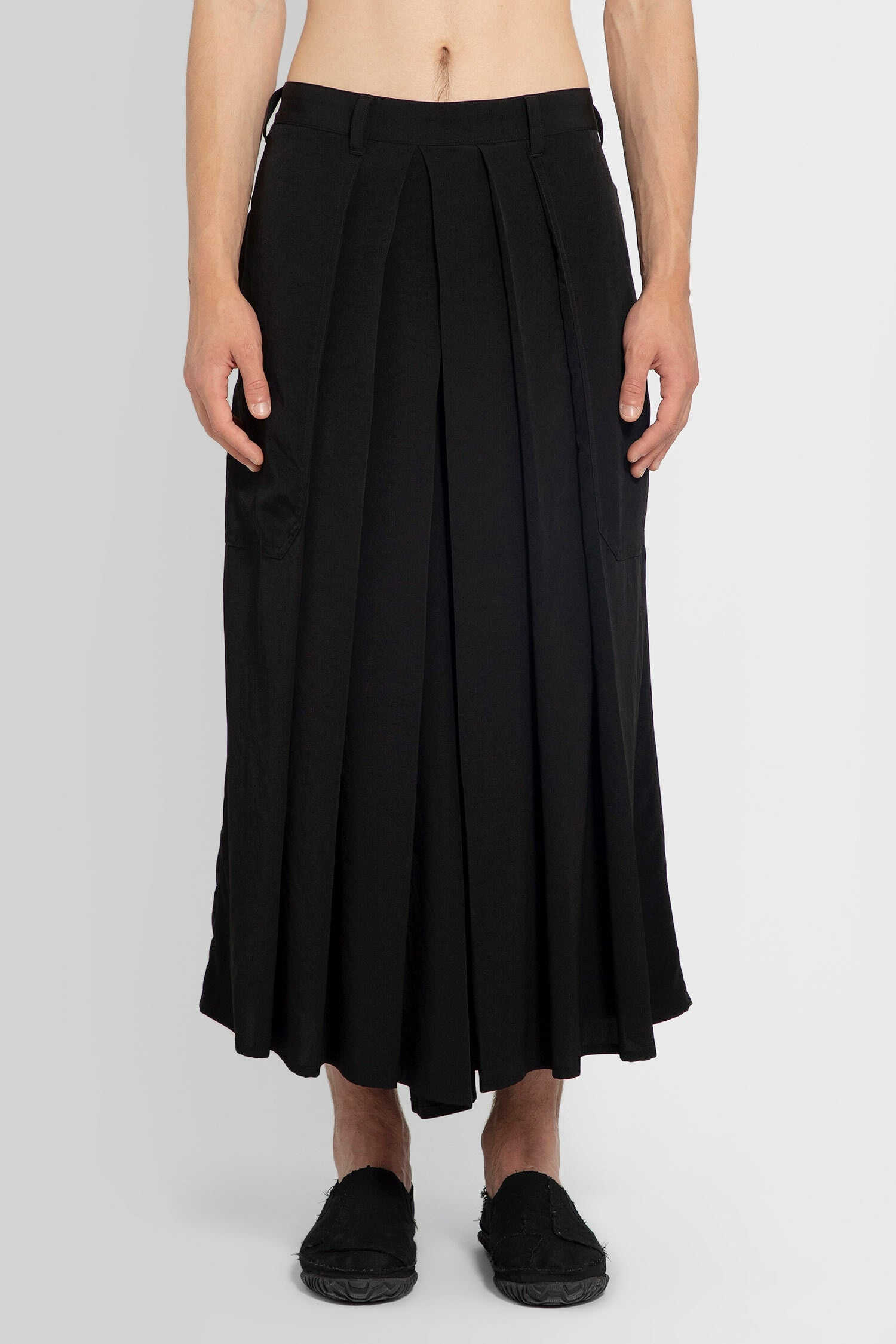 YOHJI YAMAMOTO MAN BLACK TROUSERS - 2