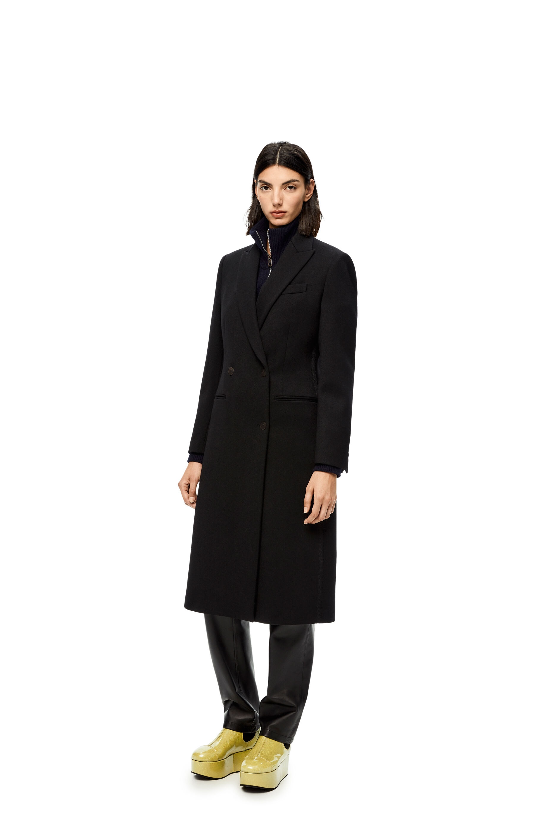 Double breasted coat in wool - 3