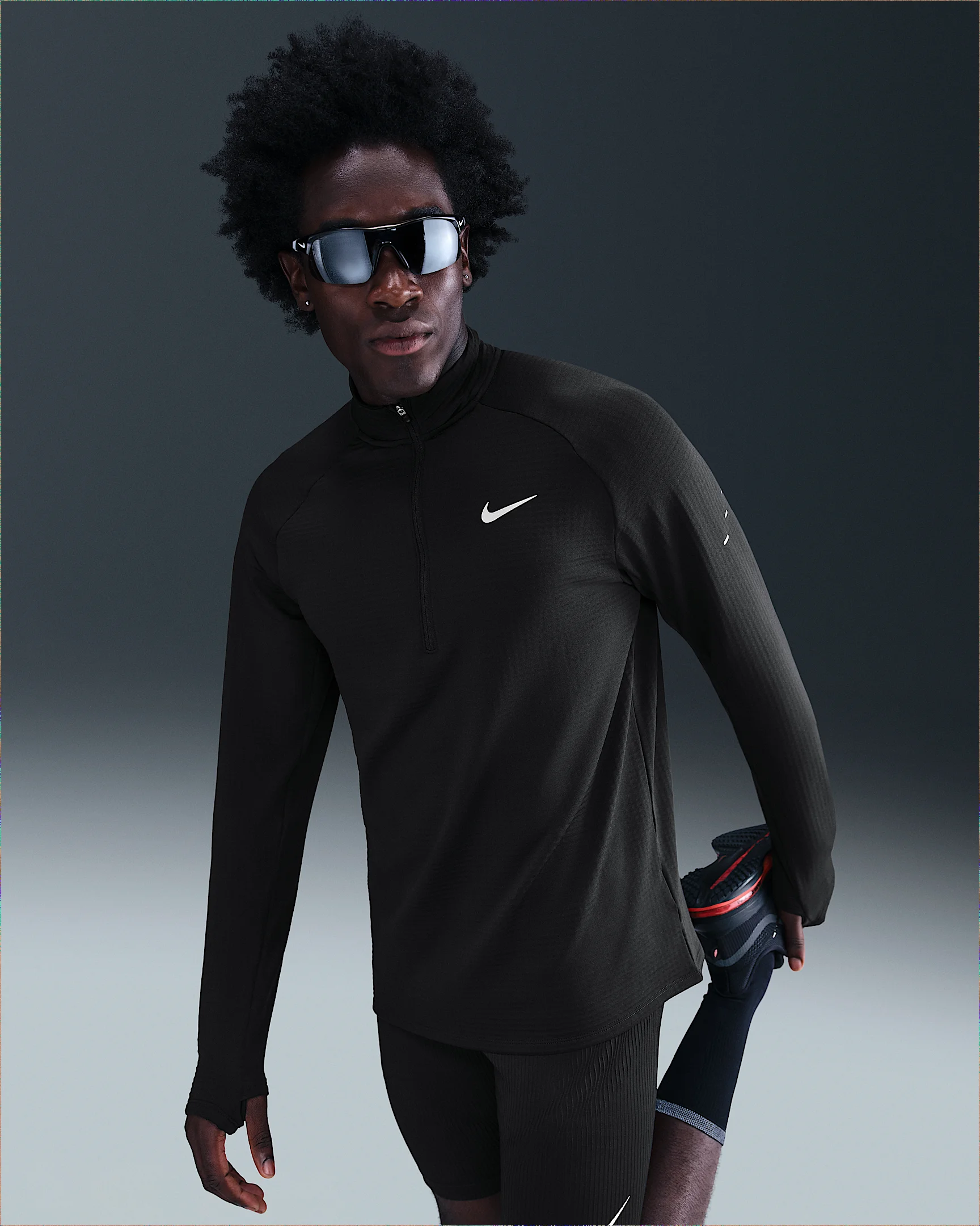 Nike Stride Men's Therma-FIT Repel Winterized 1/2-Zip Running Top - 1