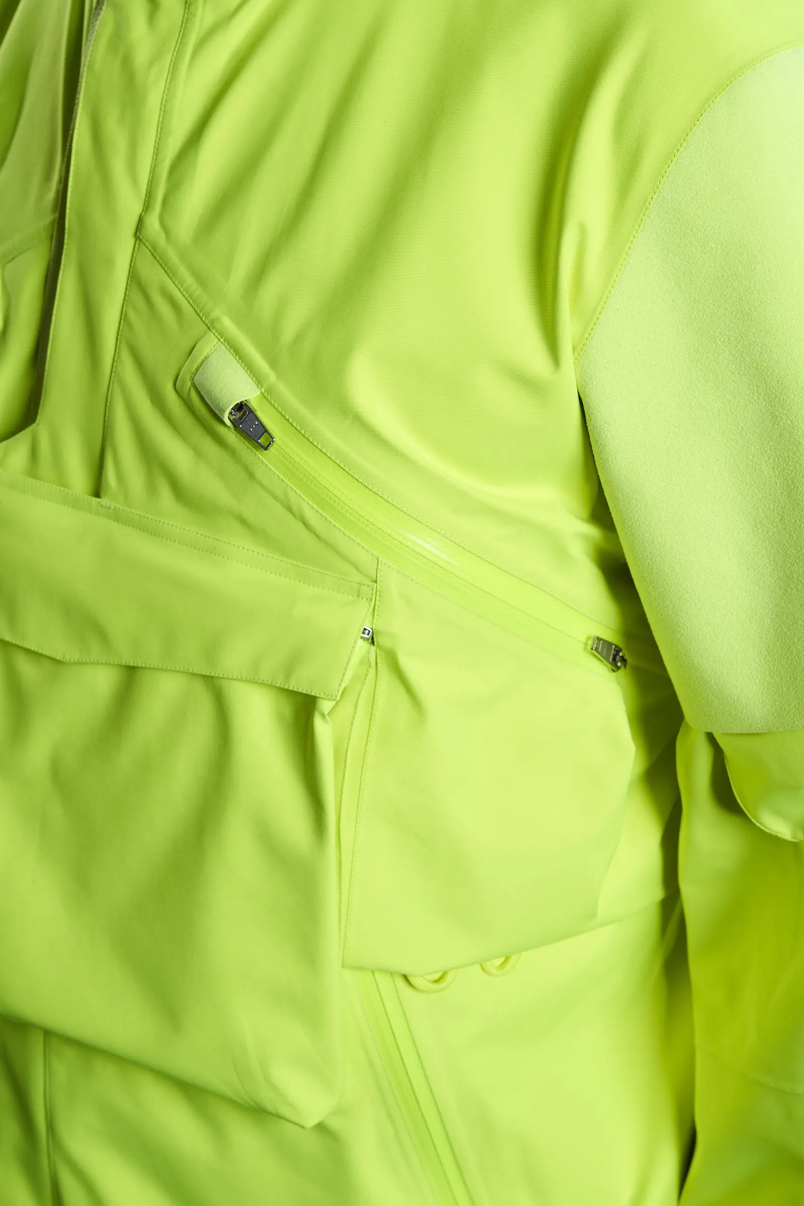 J1W-GTV 2.5L Gore-Tex Interops Jacket Hi-Vis Yellow - 35