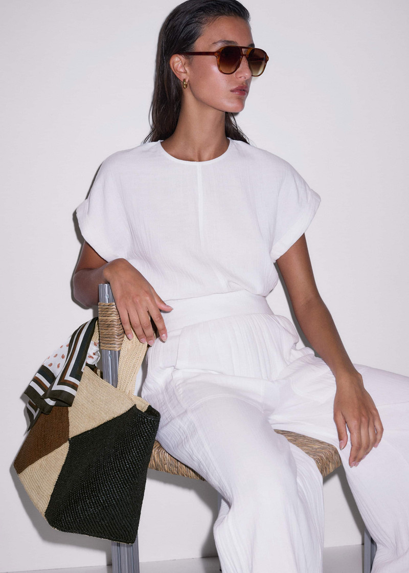 Contrast Panel Tote 3