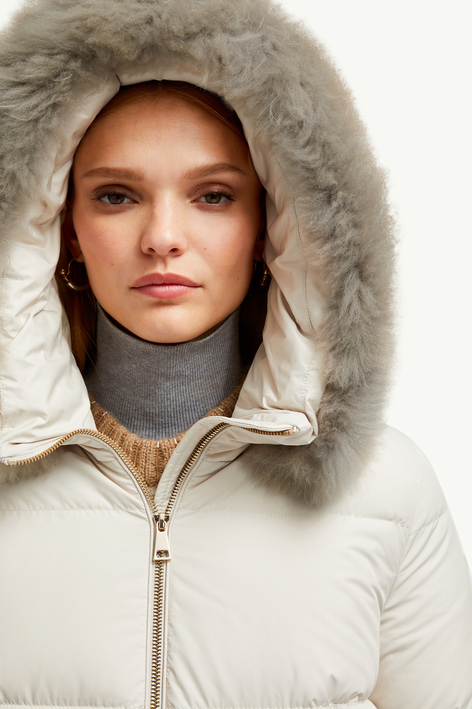 Laichefur Hooded Shearling-Trimmed Short Down Jacket - 7