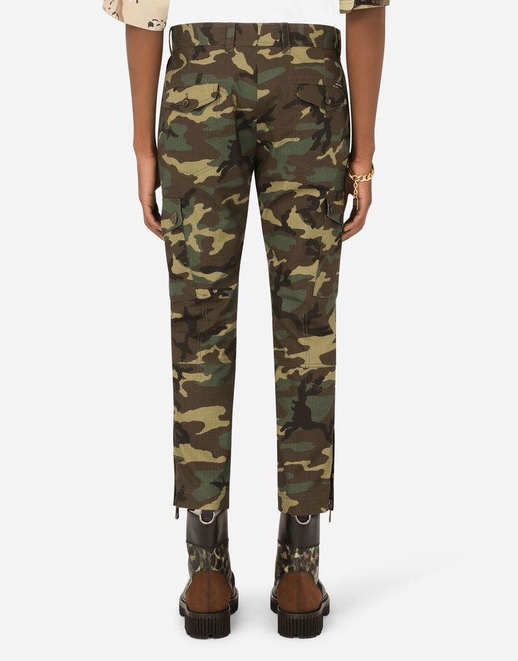 Cotton cargo pants with camouflage print - 2