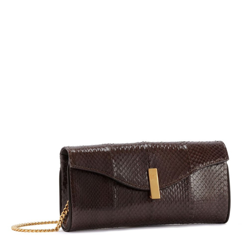 Giuseppe Zanotti Flutie outlook
