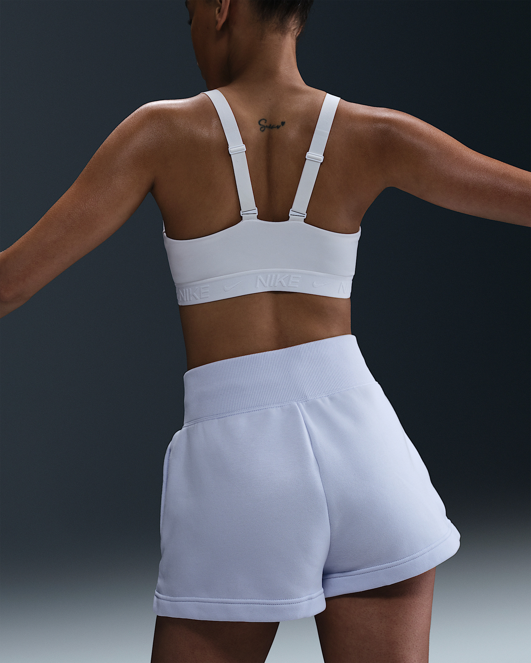 NikeCourt Phoenix Fleece Women's High-Waisted Loose Shorts - 3