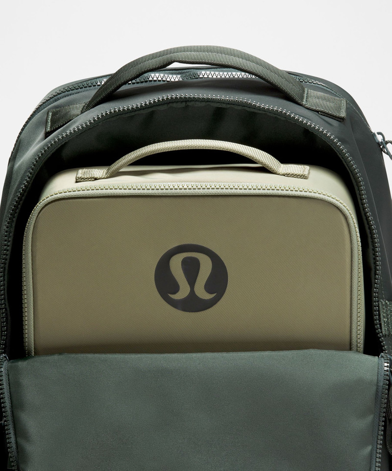 lululemon New Crew Lunch Box outlook