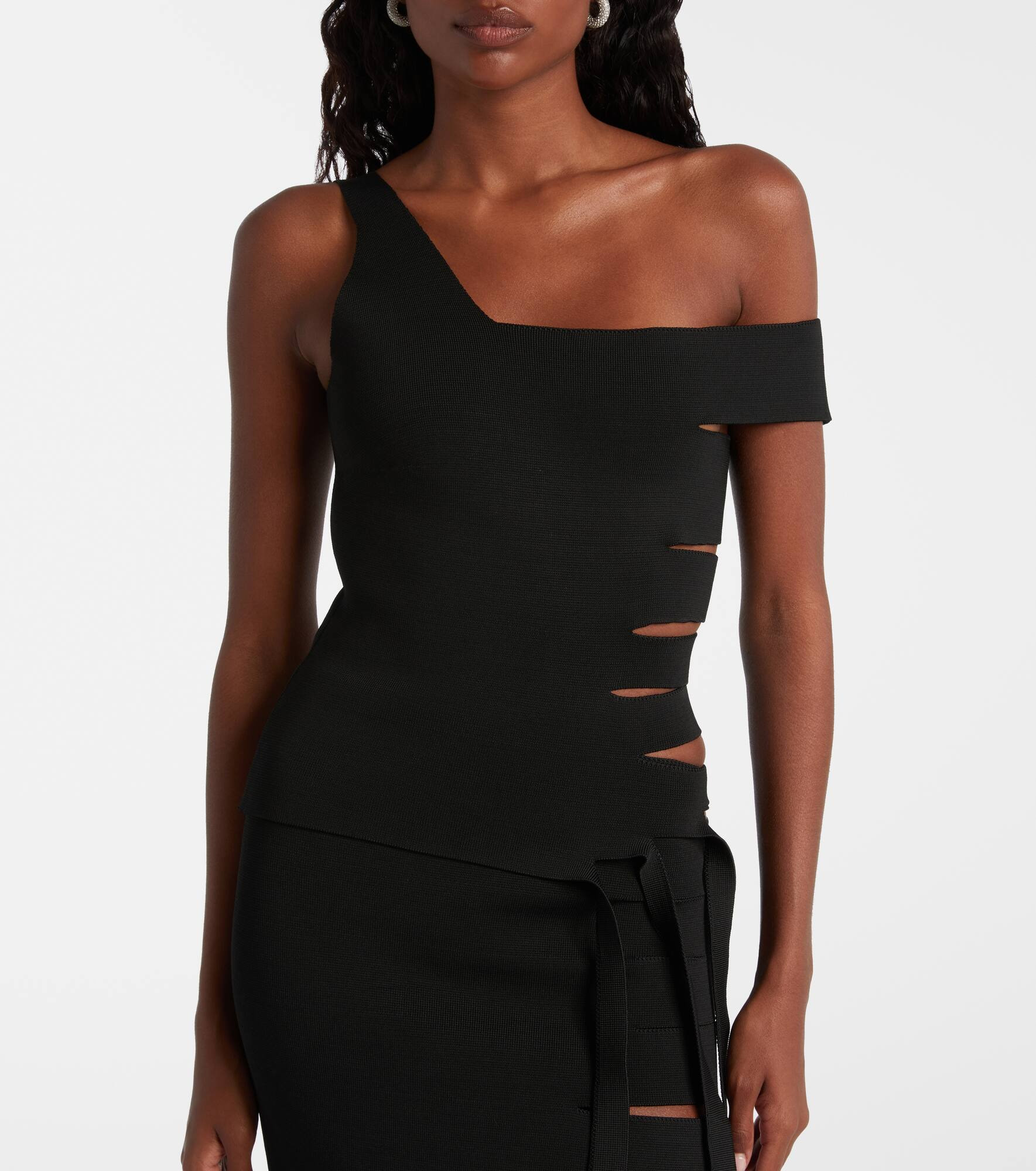 Asymmetric cut-out top - 6