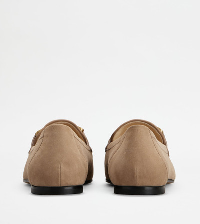 Tod's KATE LOAFERS IN SUEDE - BEIGE outlook