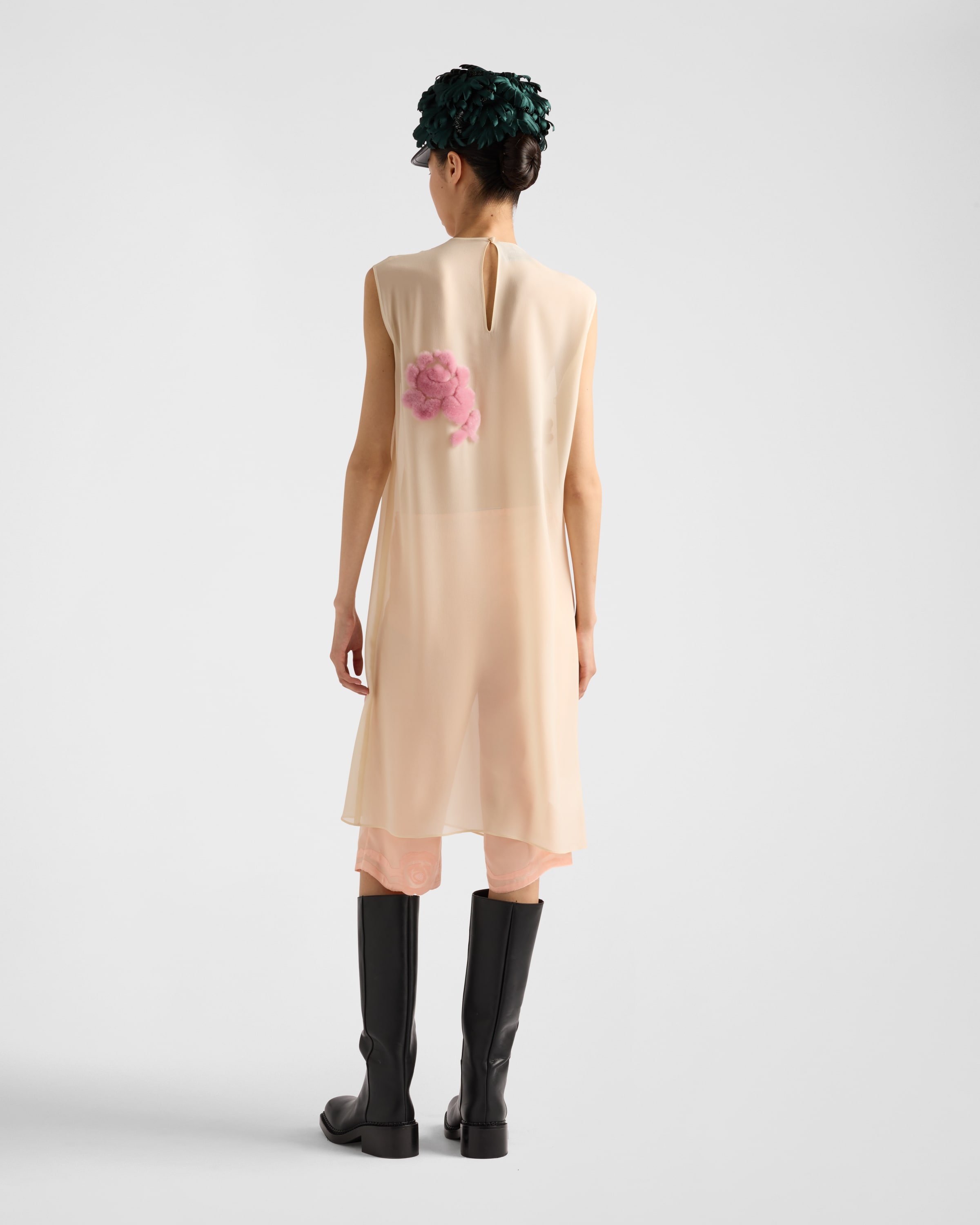 Embroidered georgette dress - 5
