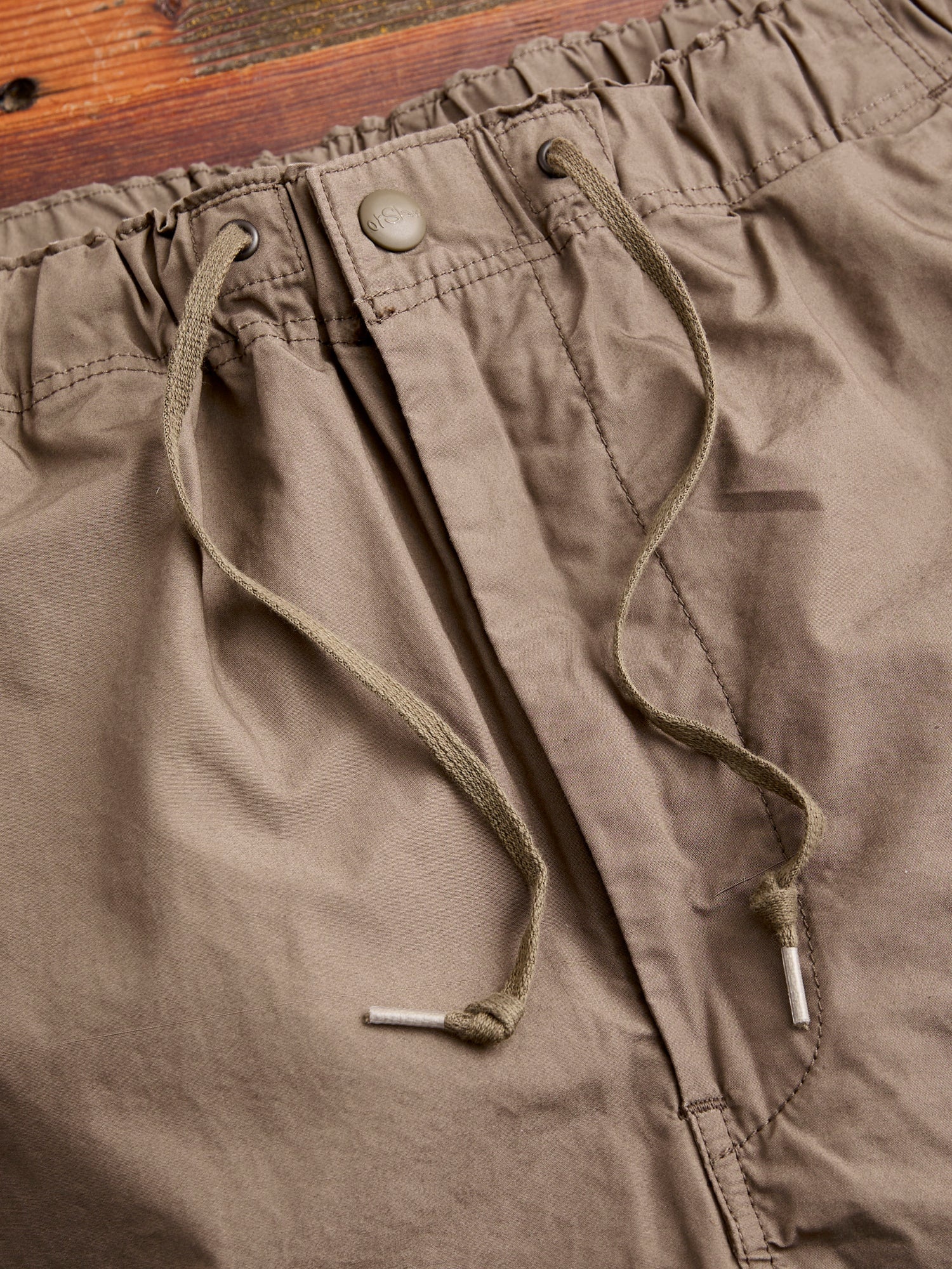 New Yorker Shorts in Greige - 4