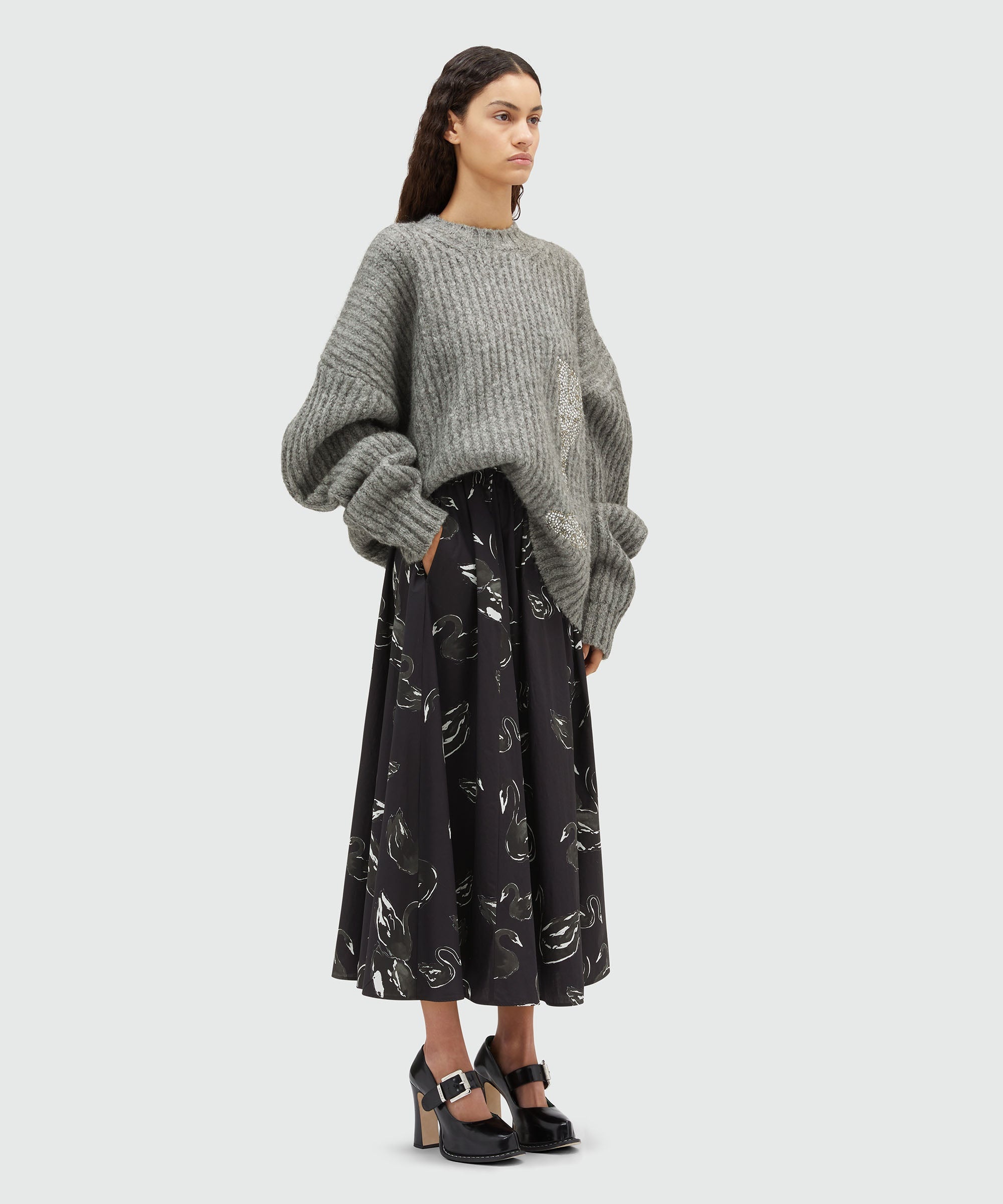 Wide-ribbed sweater with rhinestones - 4