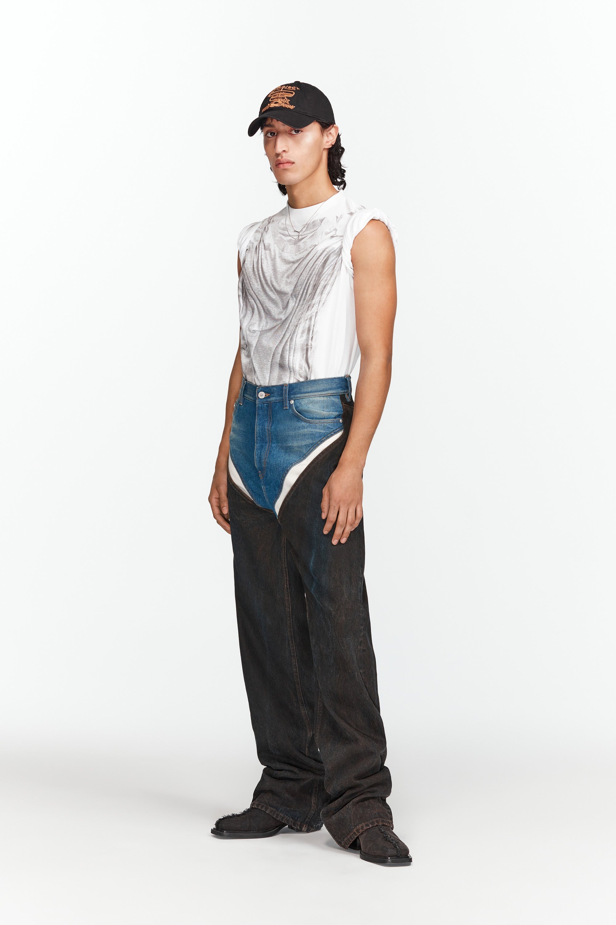Cut Out Jeans - 5