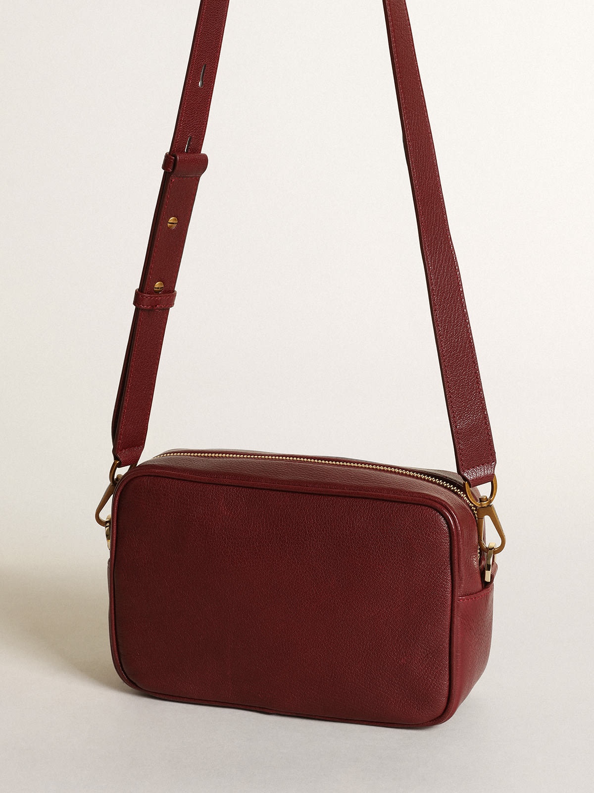 Star Bag in burgundy leather with tone-on-tone star - 6