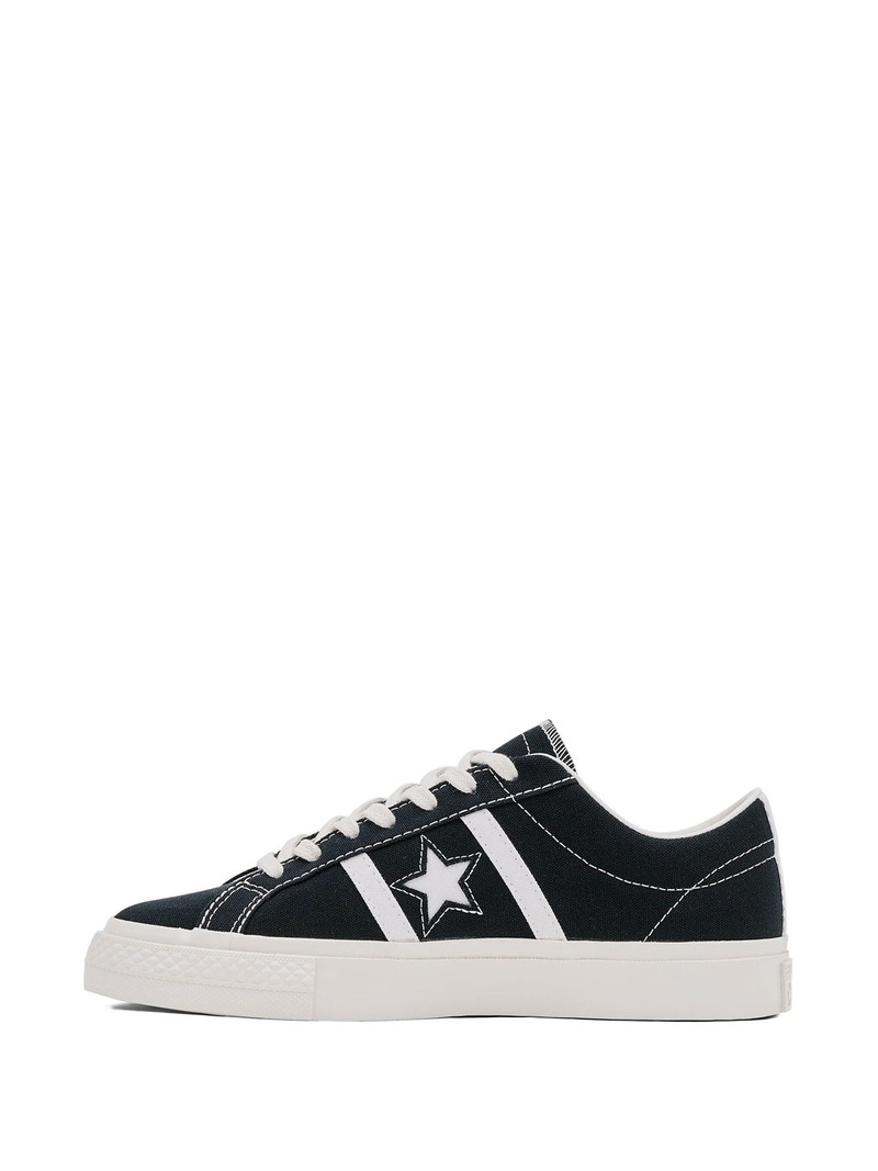 Comme des Garçons PLAY One Star Academy Pro outlook
