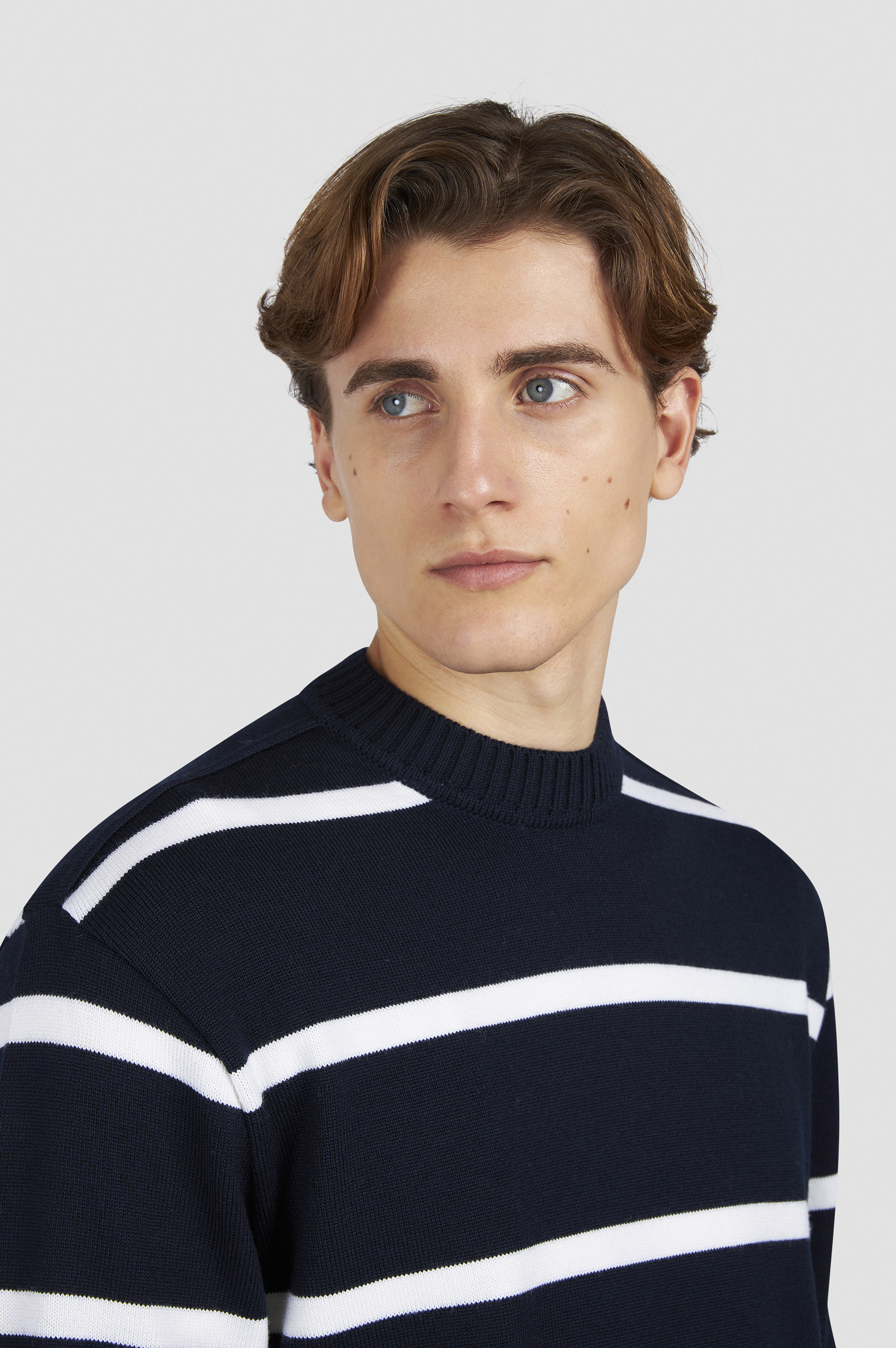 SOFT COOL TOUCH WOOL CREWNECK SWEATER - 4