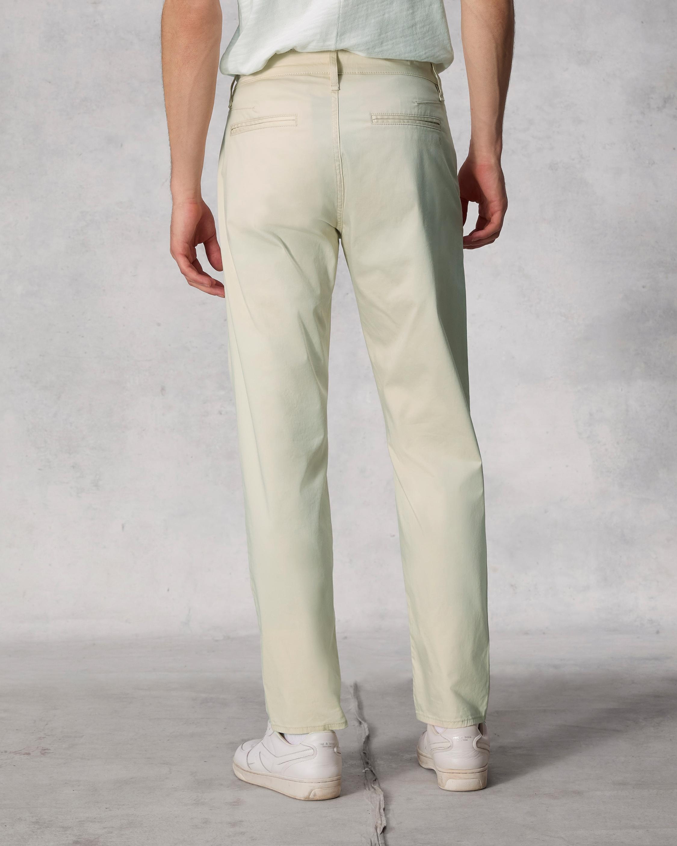 Standard Cotton Chino
Classic Fit - 4