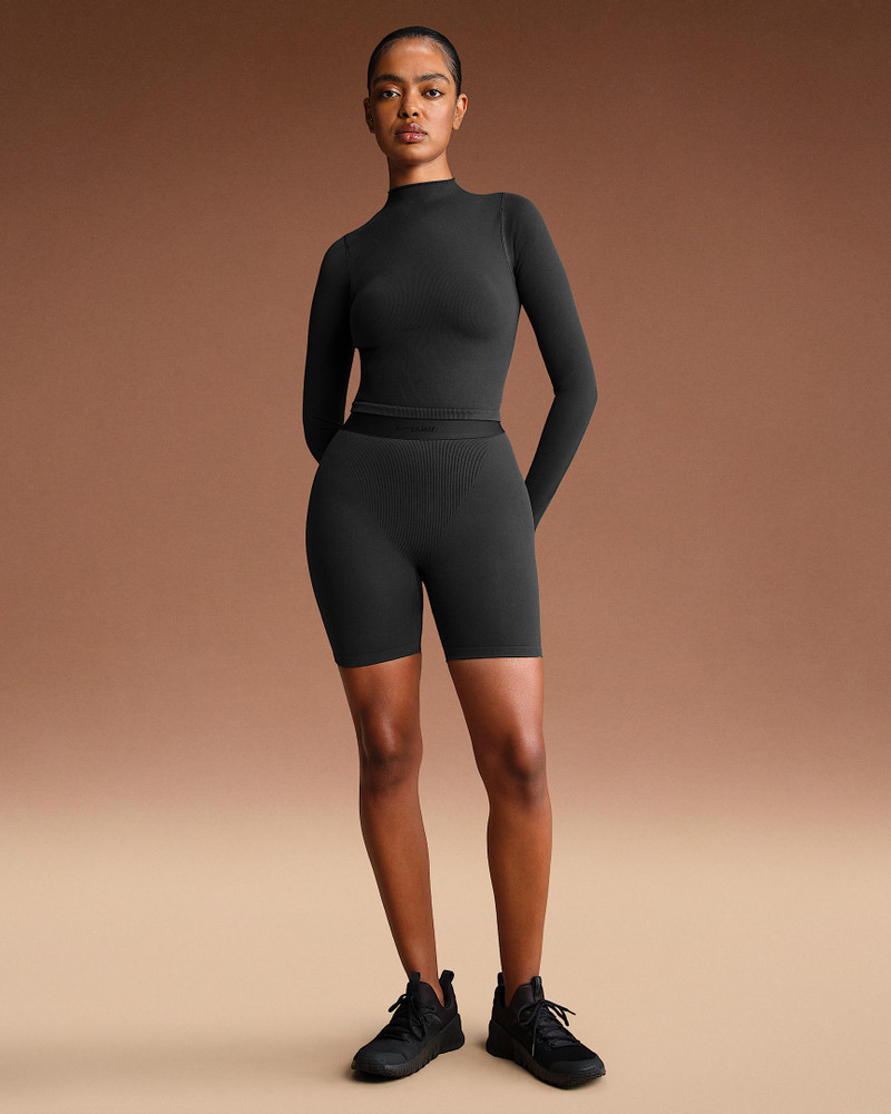 NikeSKIMS Vintage Seamless Women's 5" Shorts 1