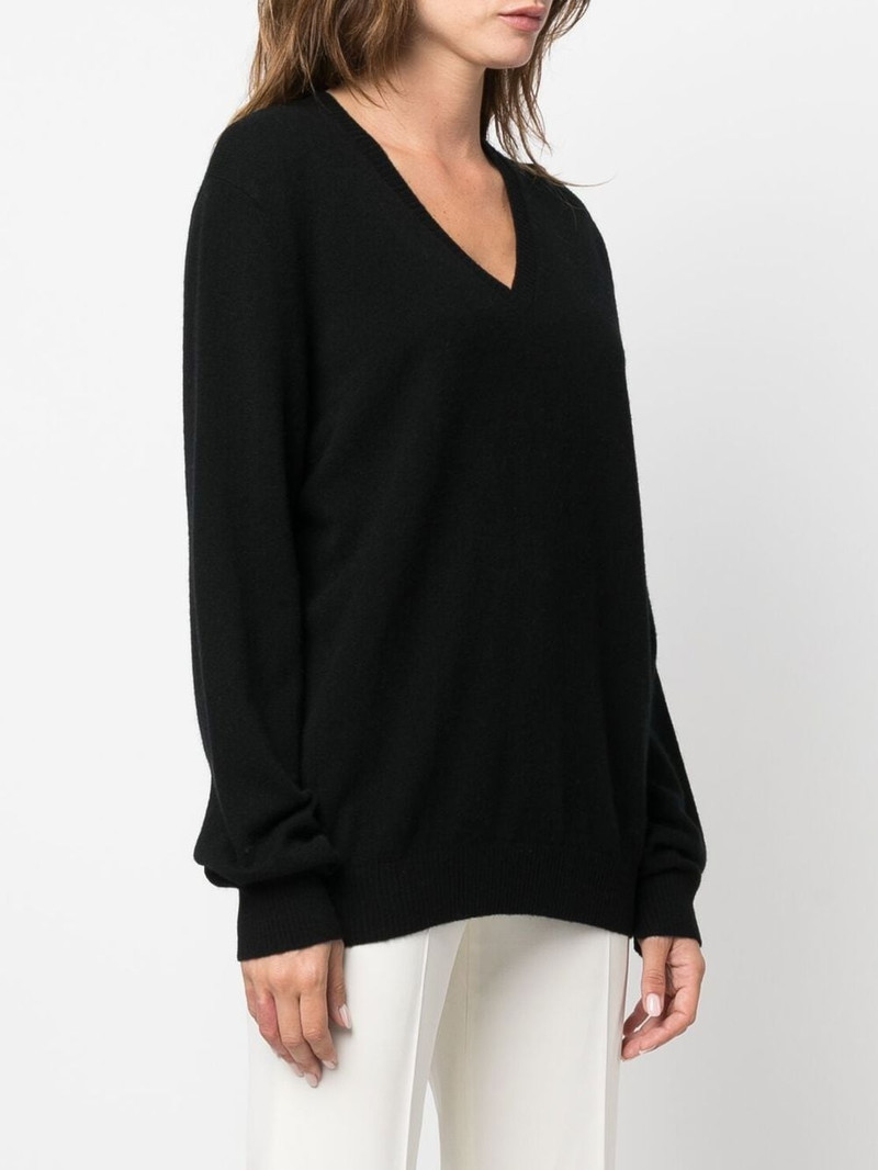 V-neck cashmere sweater 3